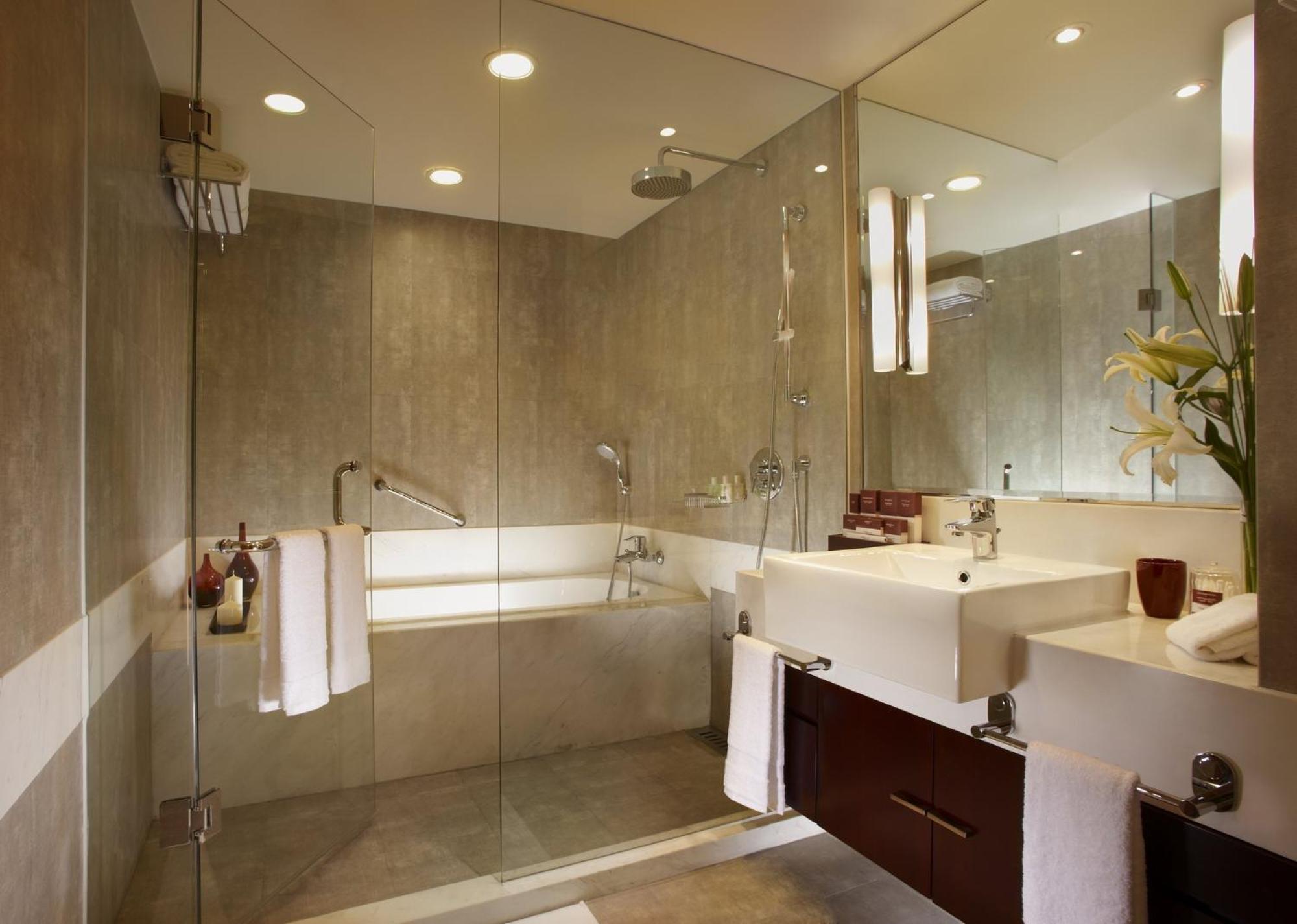 Executive Two-Bedroom Suite photo 2