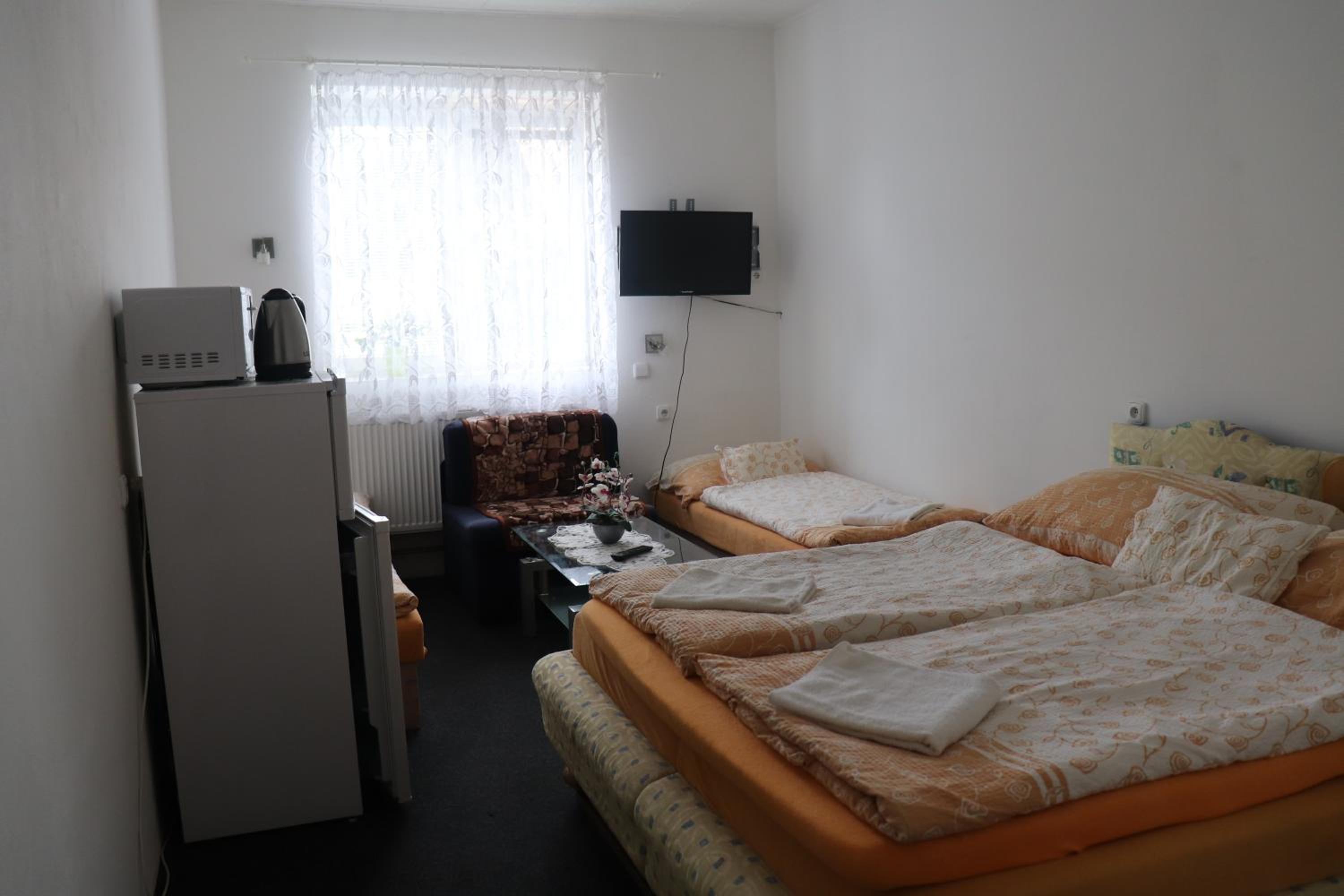 Quadruple Room with Bathroom photo 1