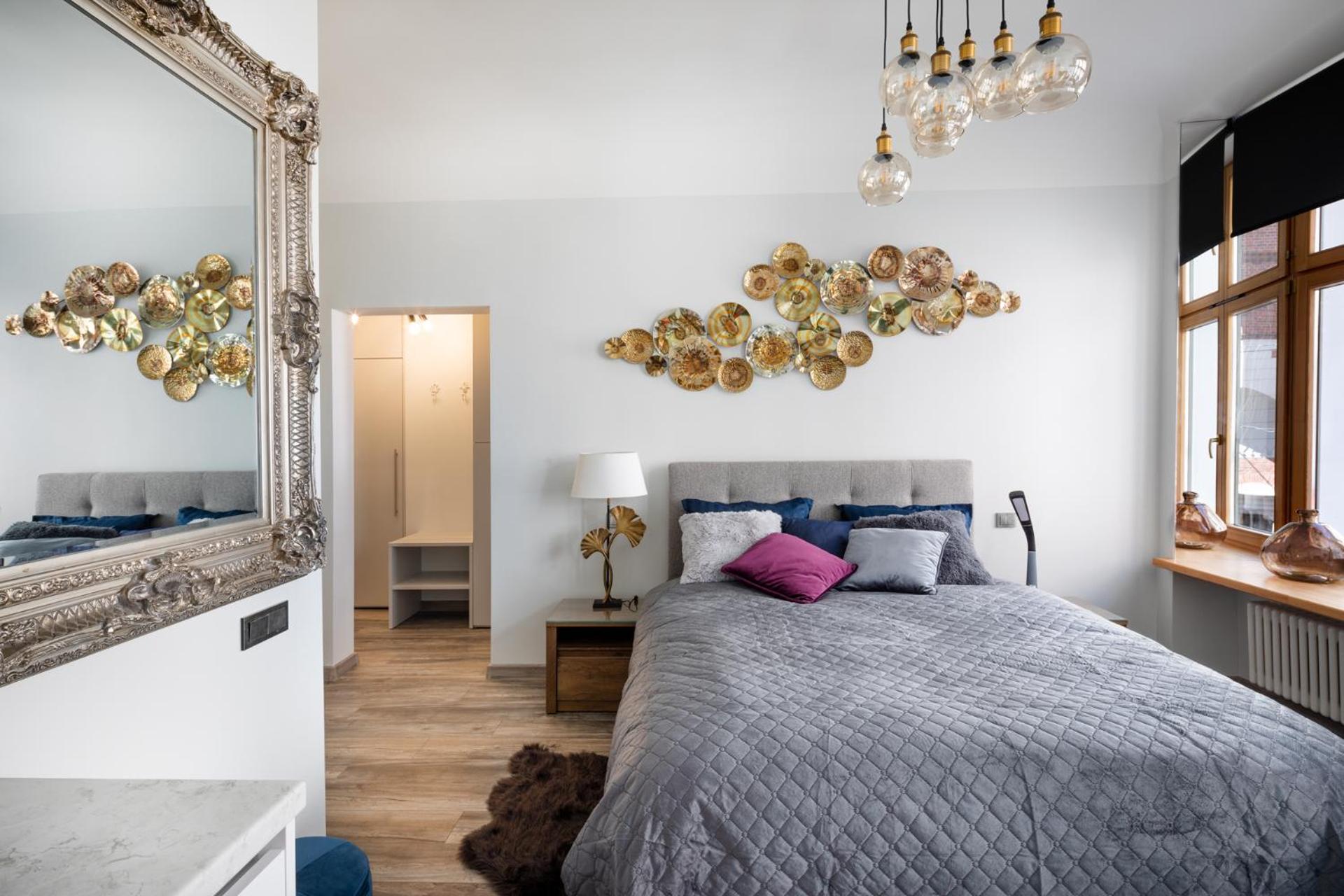 One-Bedroom Apartment - Photo 3