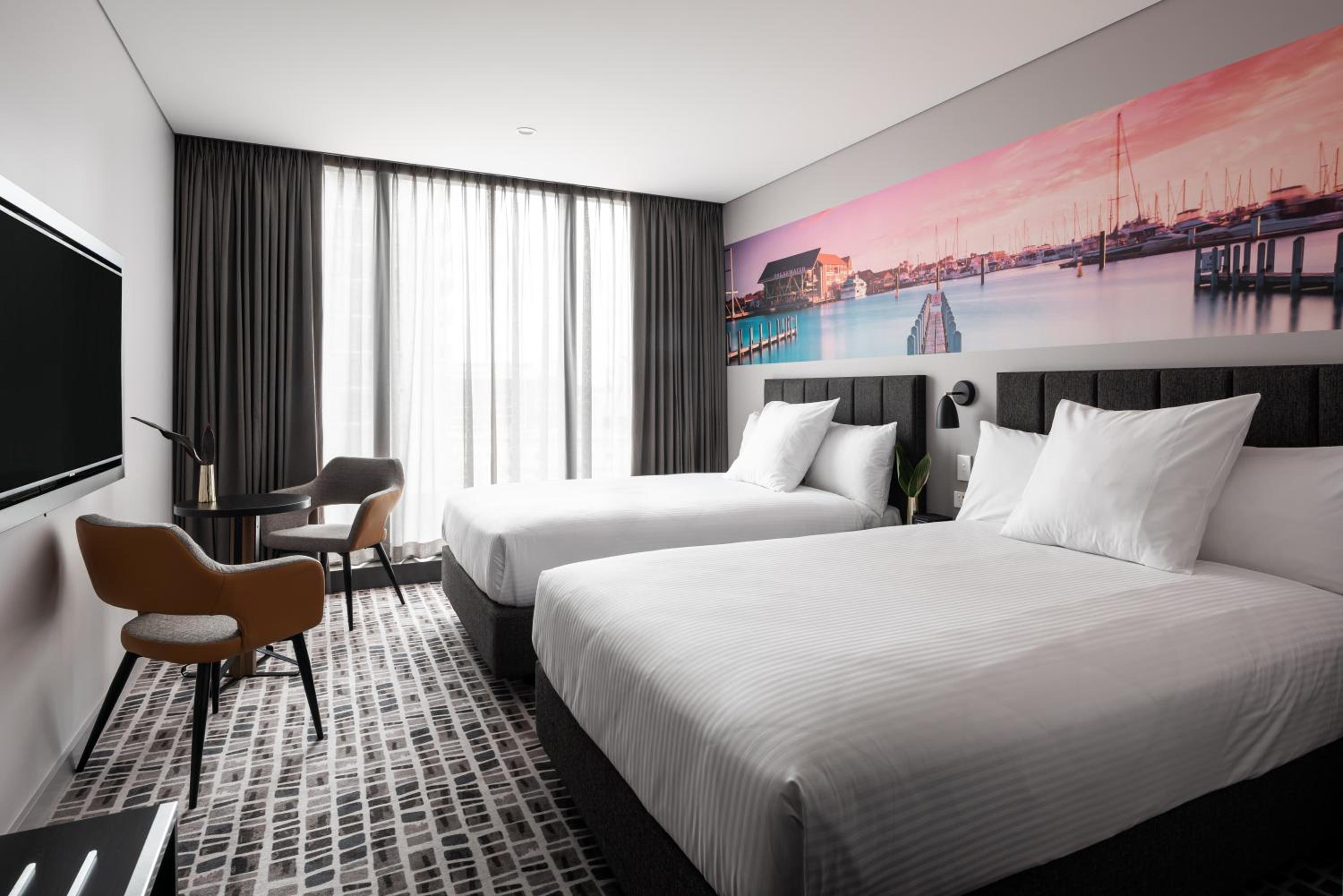 Standard Double Room with Two Double Beds - Photo 7