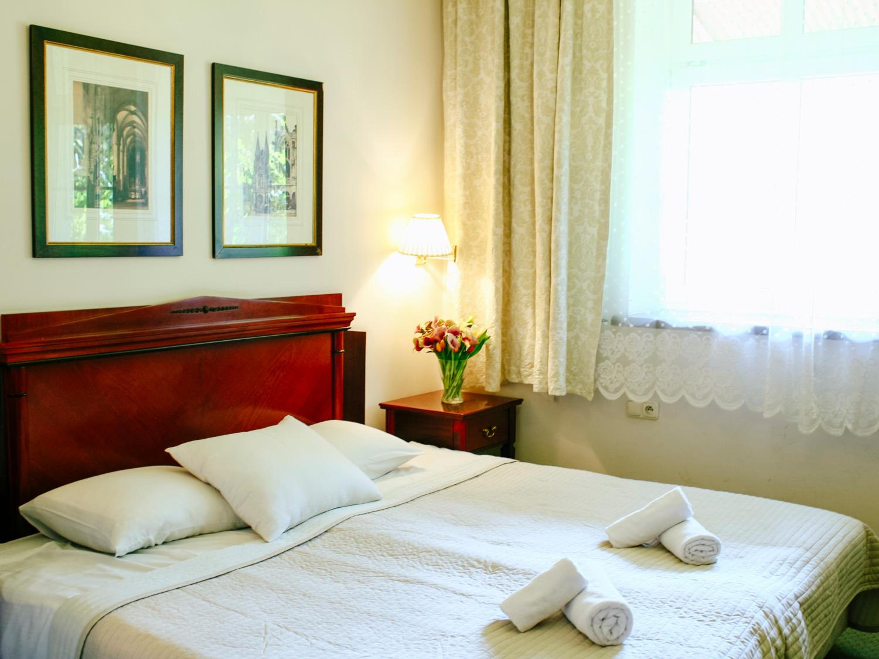 Double Room - Photo 10