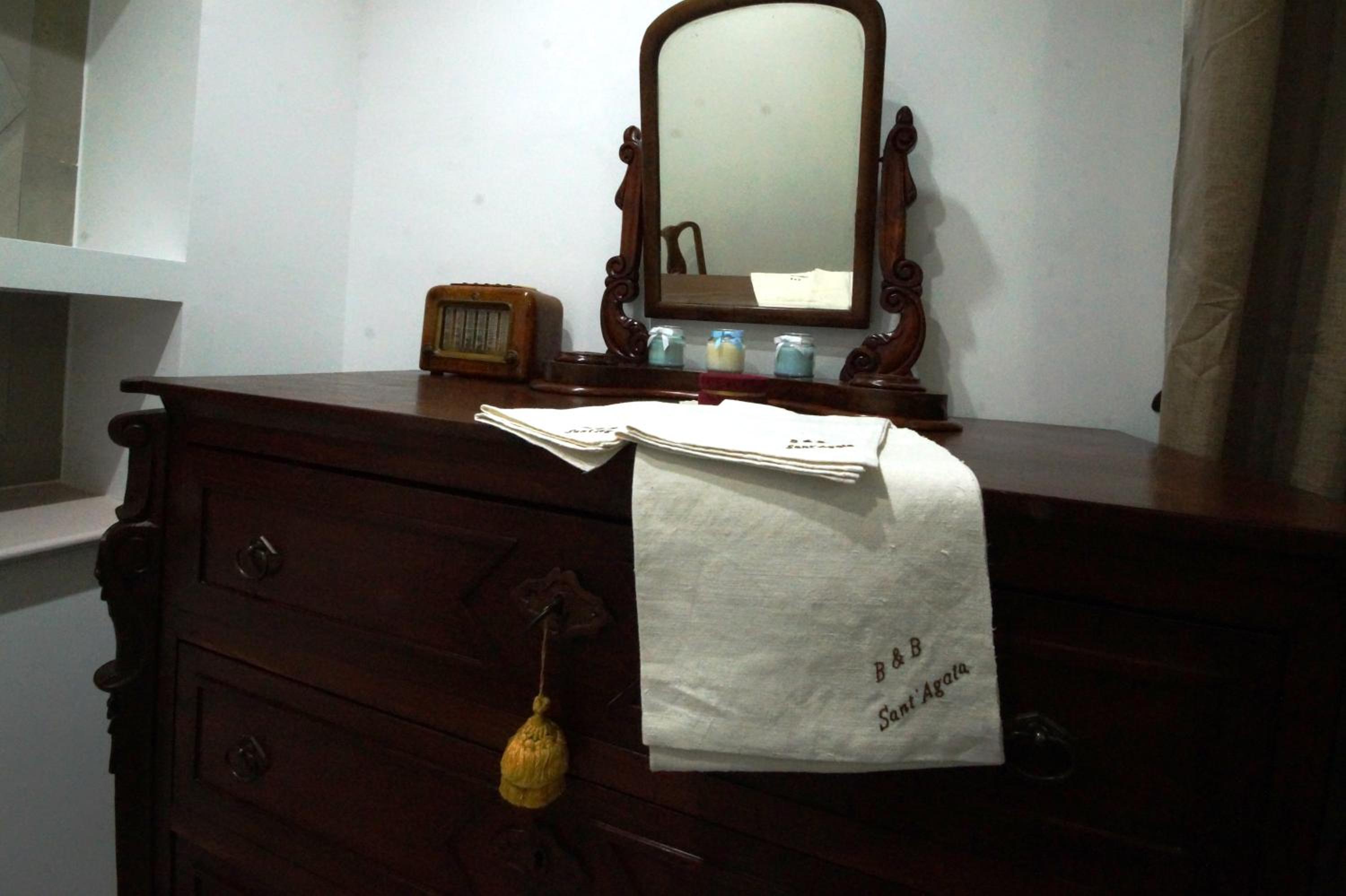 Large Double Room - Photo 11