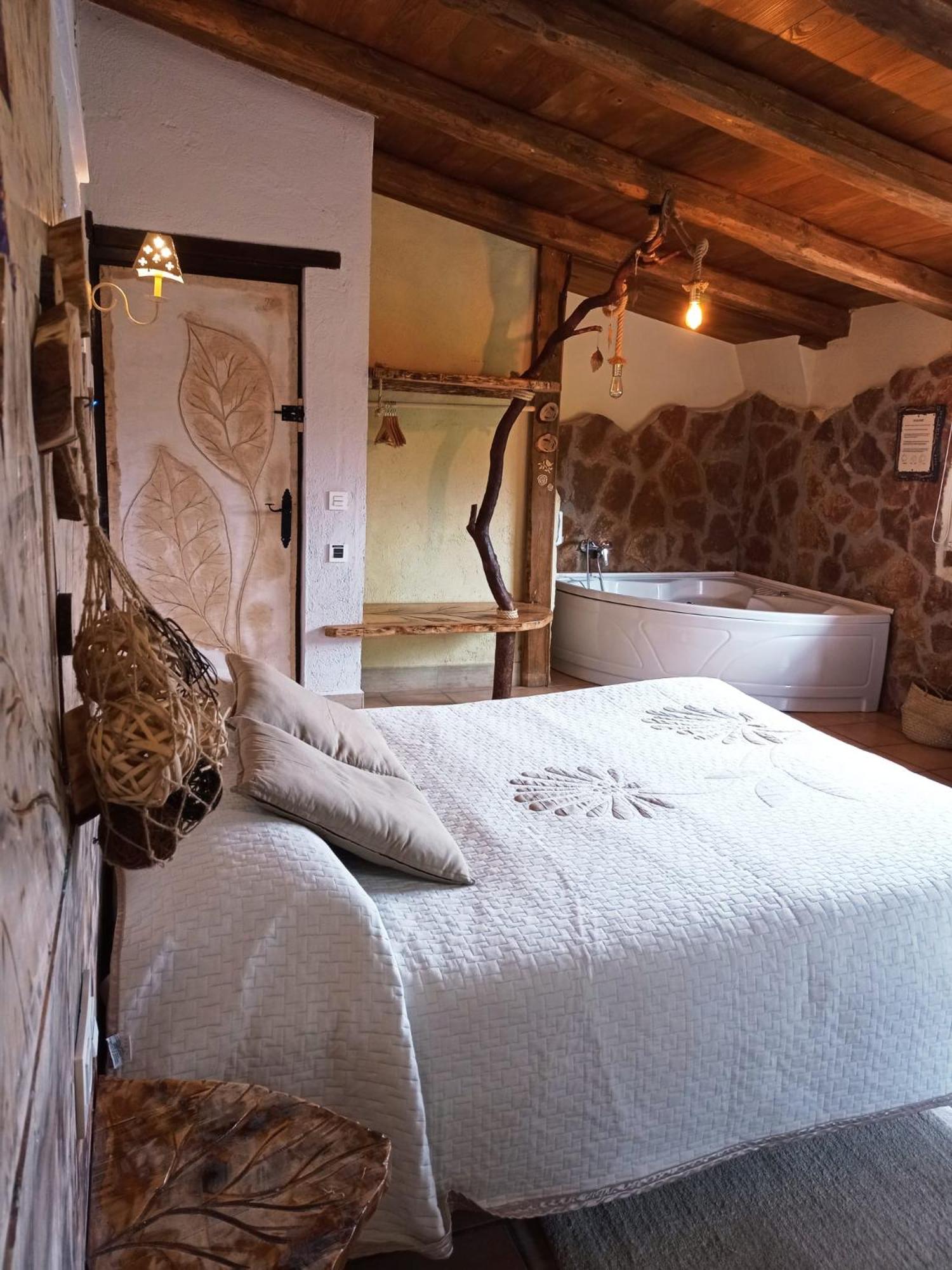 Deluxe One-Bedroom Apartment with Garden View
