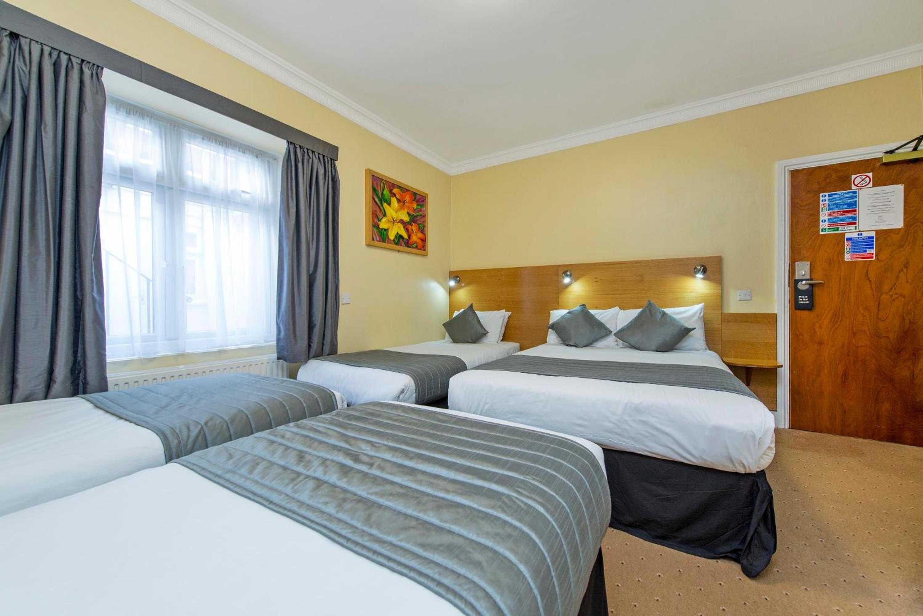 Quadruple Room photo 1