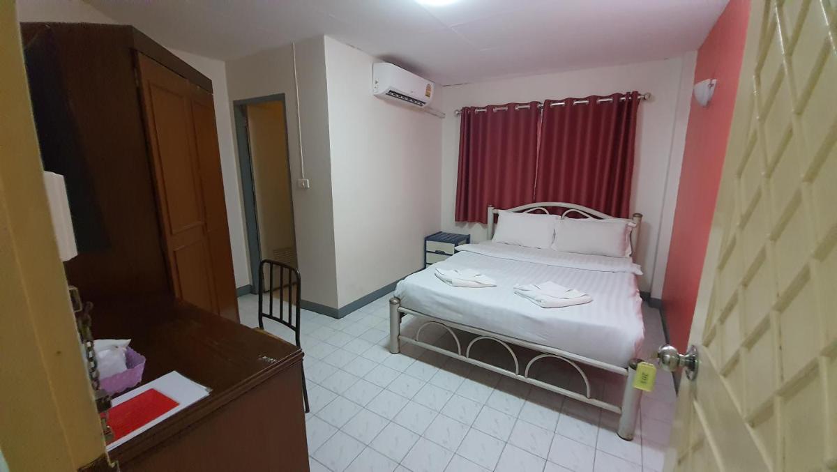 Standard Double Room - Photo 3