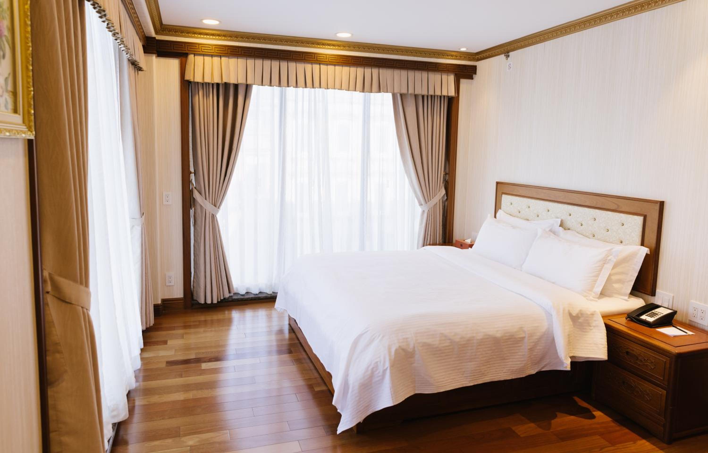 Superior King Room
