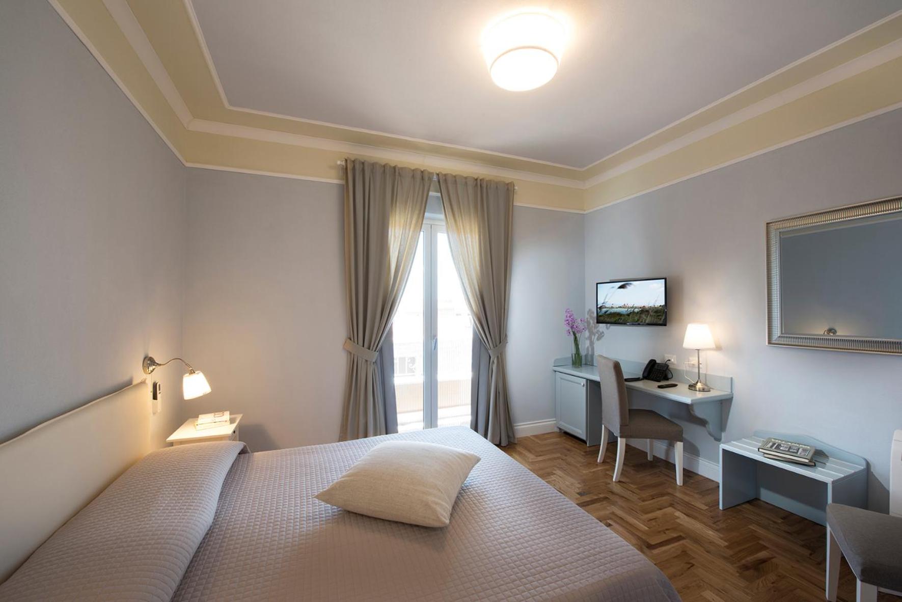 Classic Double Room - Photo 3