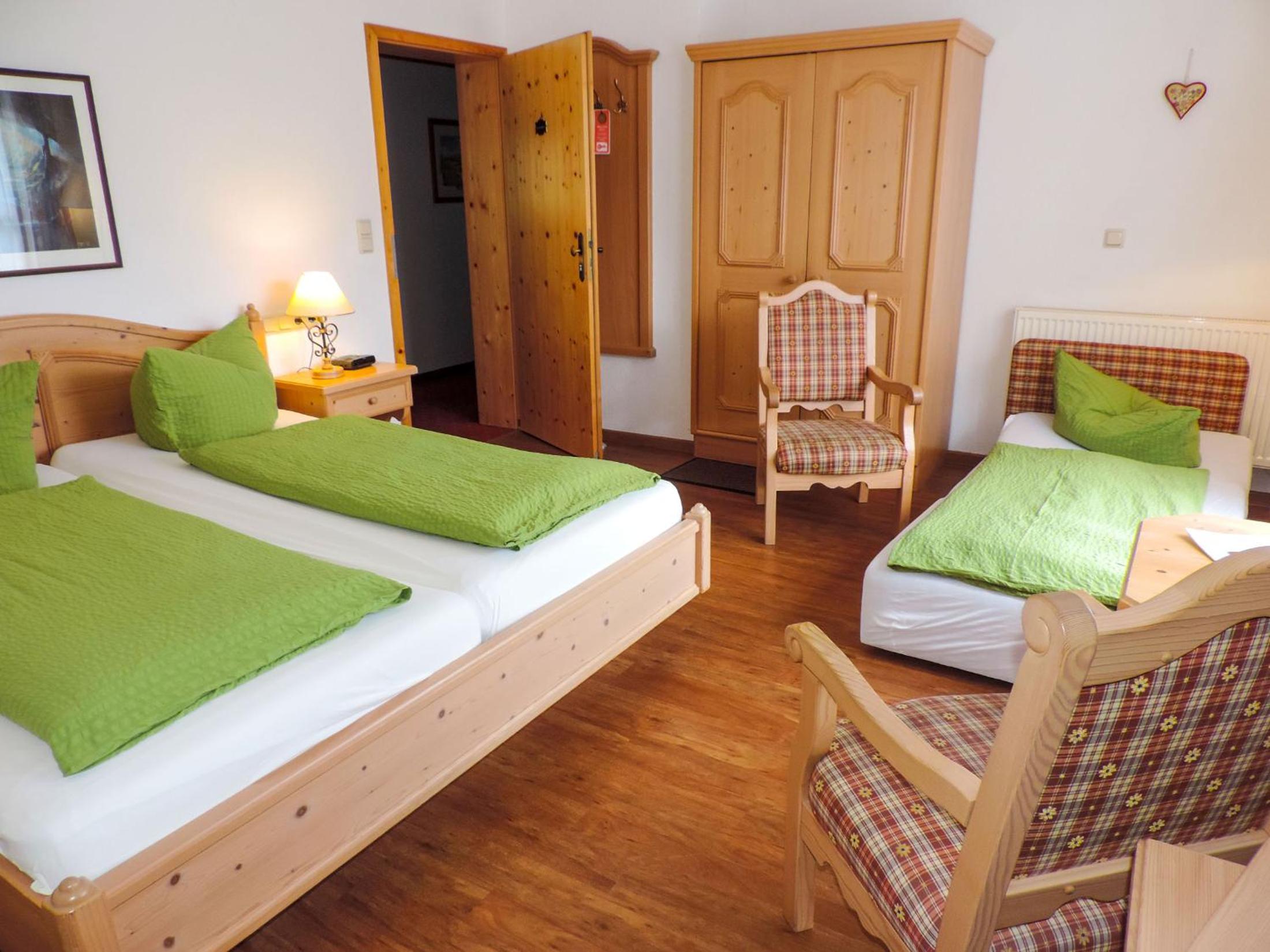Deluxe Double or Twin Room photo 1