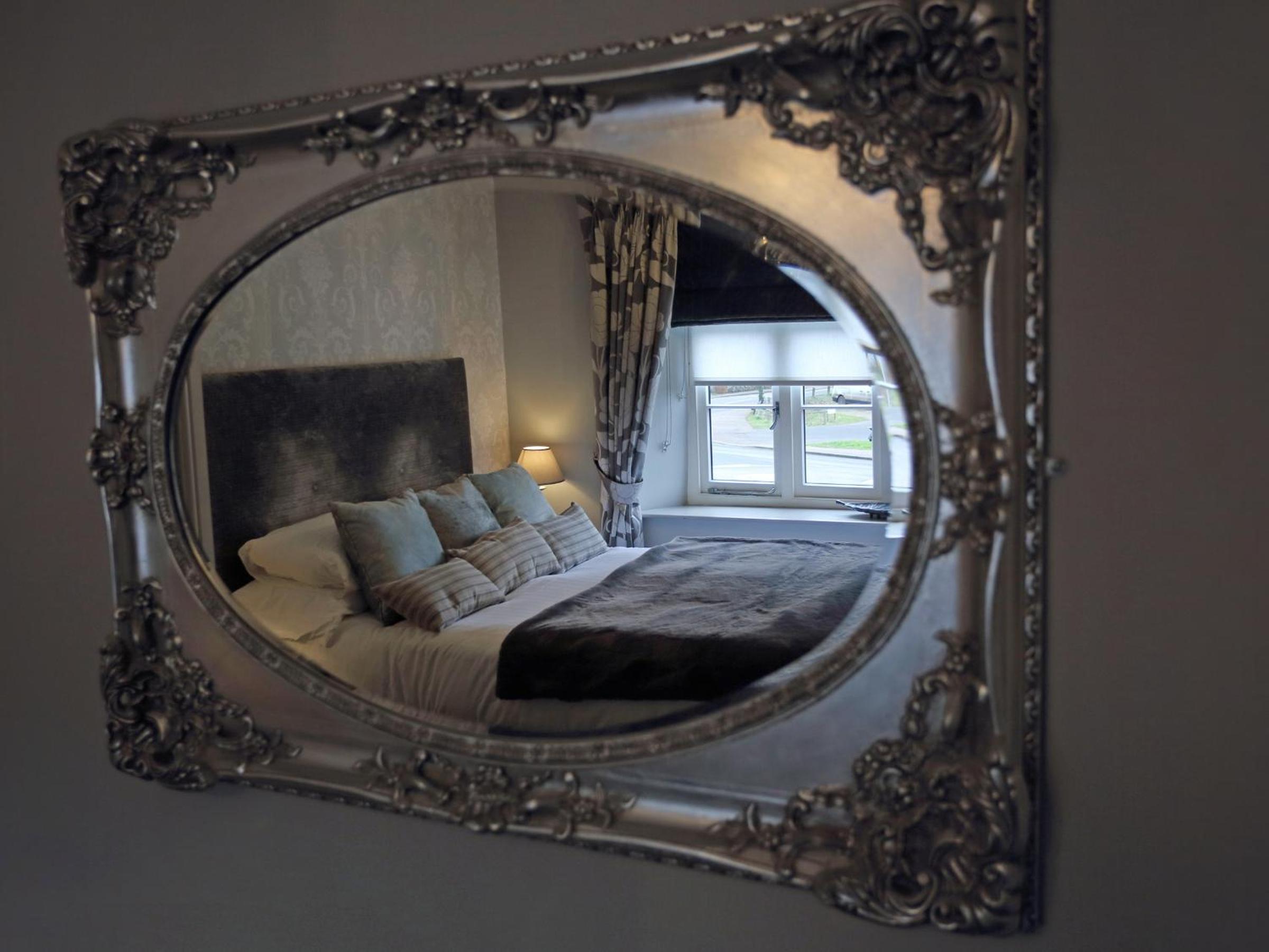 Double Room with Private Bathroom - Photo 3