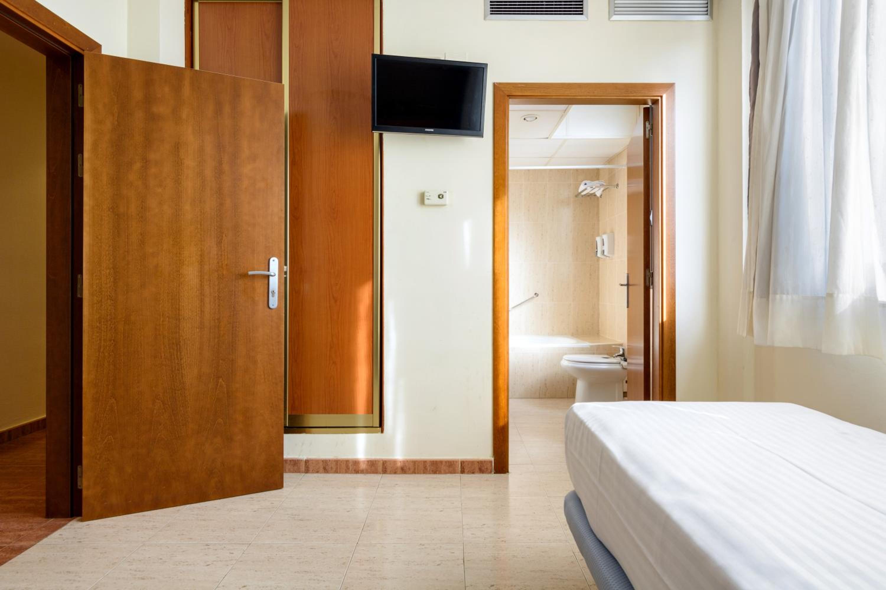 Single Room photo 3