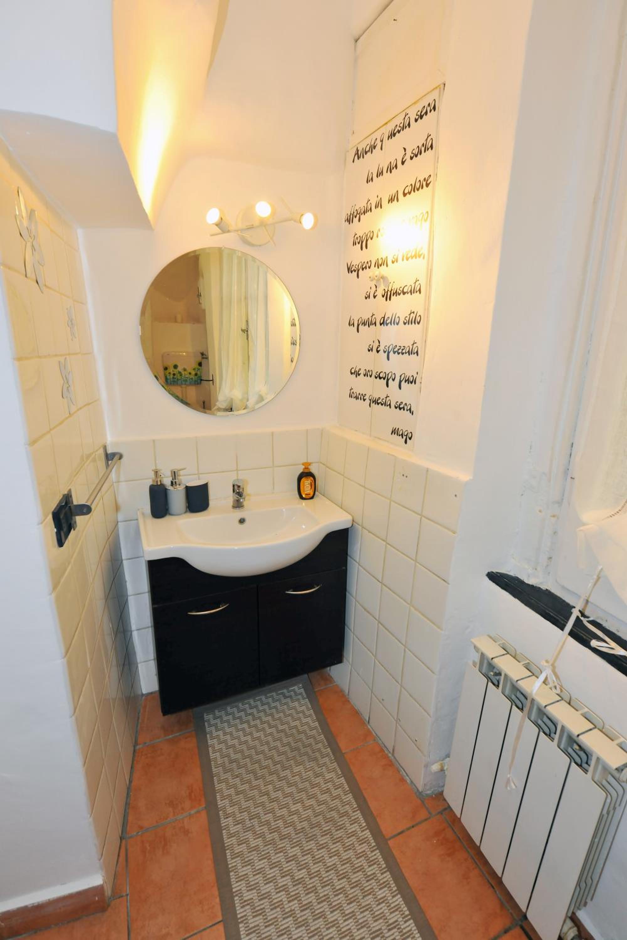 Two-Bedroom Apartment - Photo 15