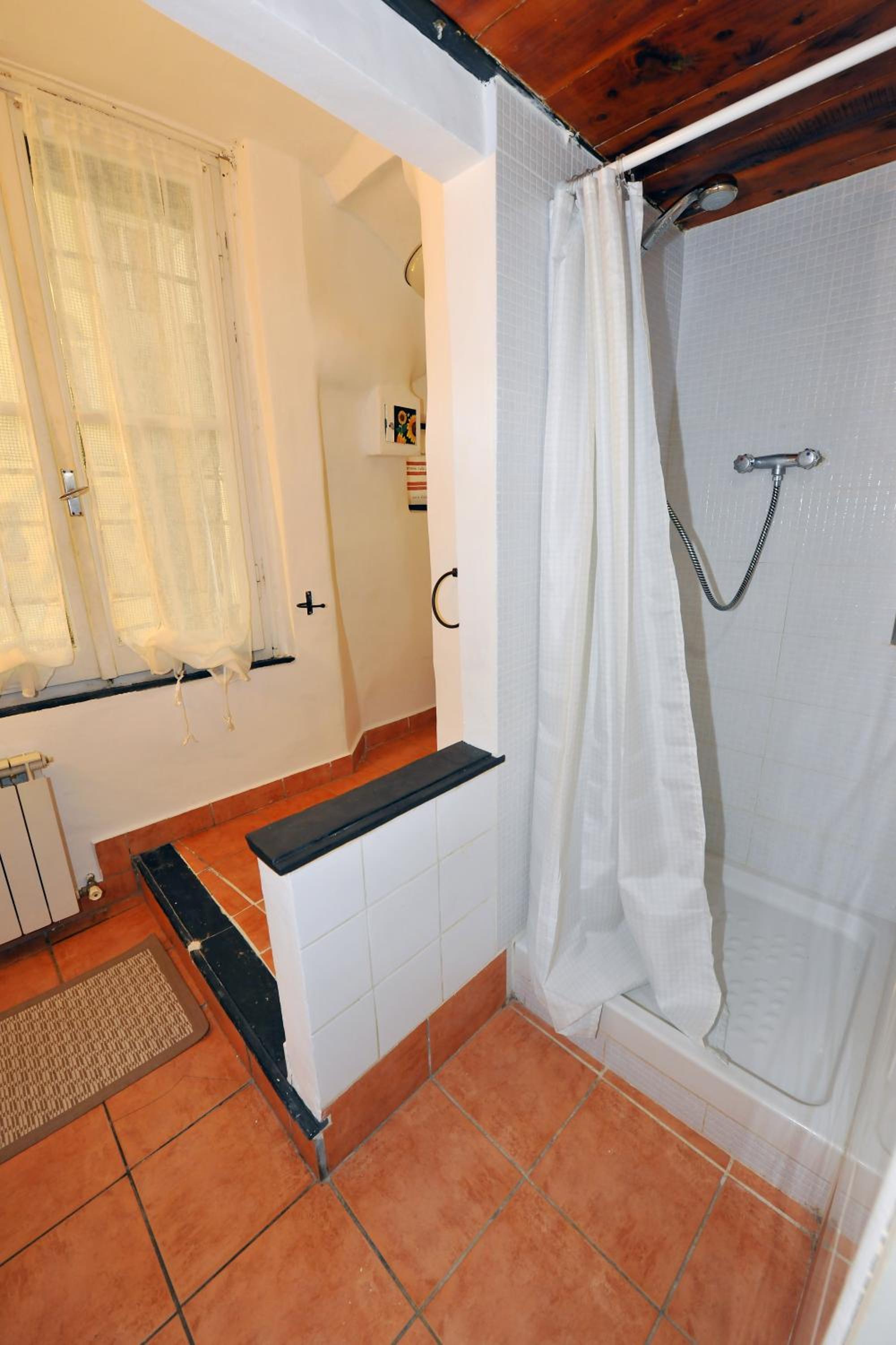 Two-Bedroom Apartment - Photo 17