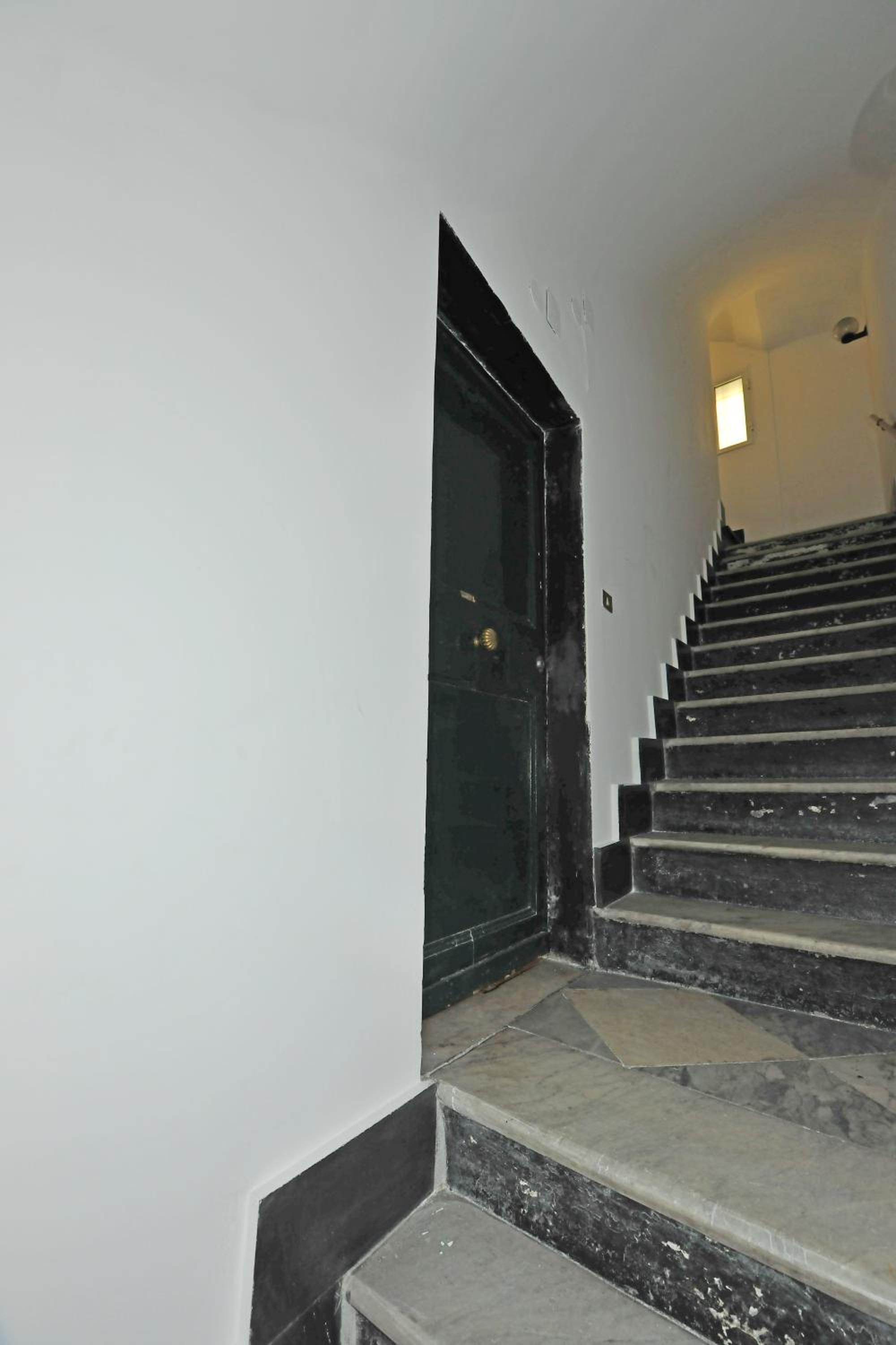 Two-Bedroom Apartment - Photo 4