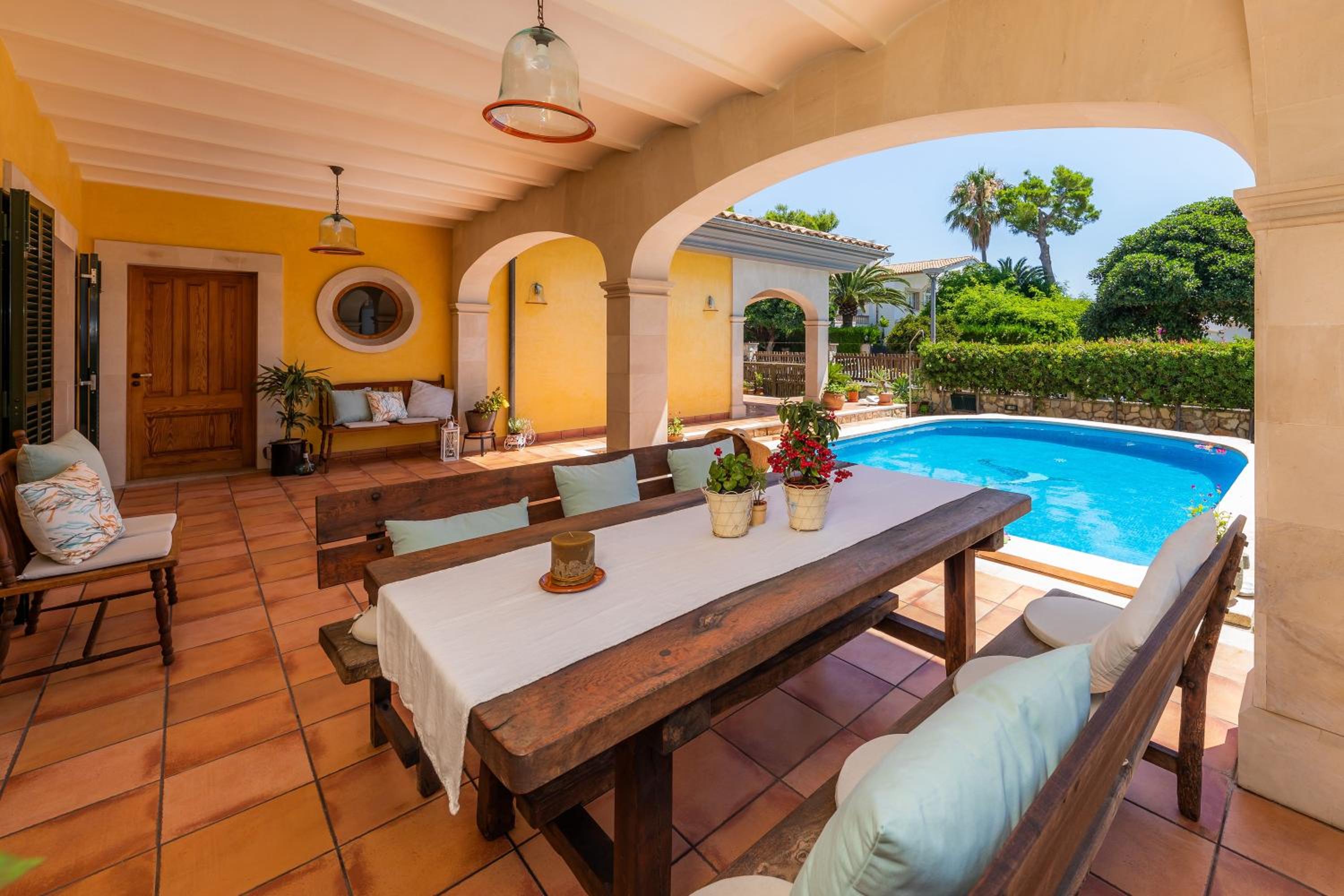 Villa with Garden View - Photo 31