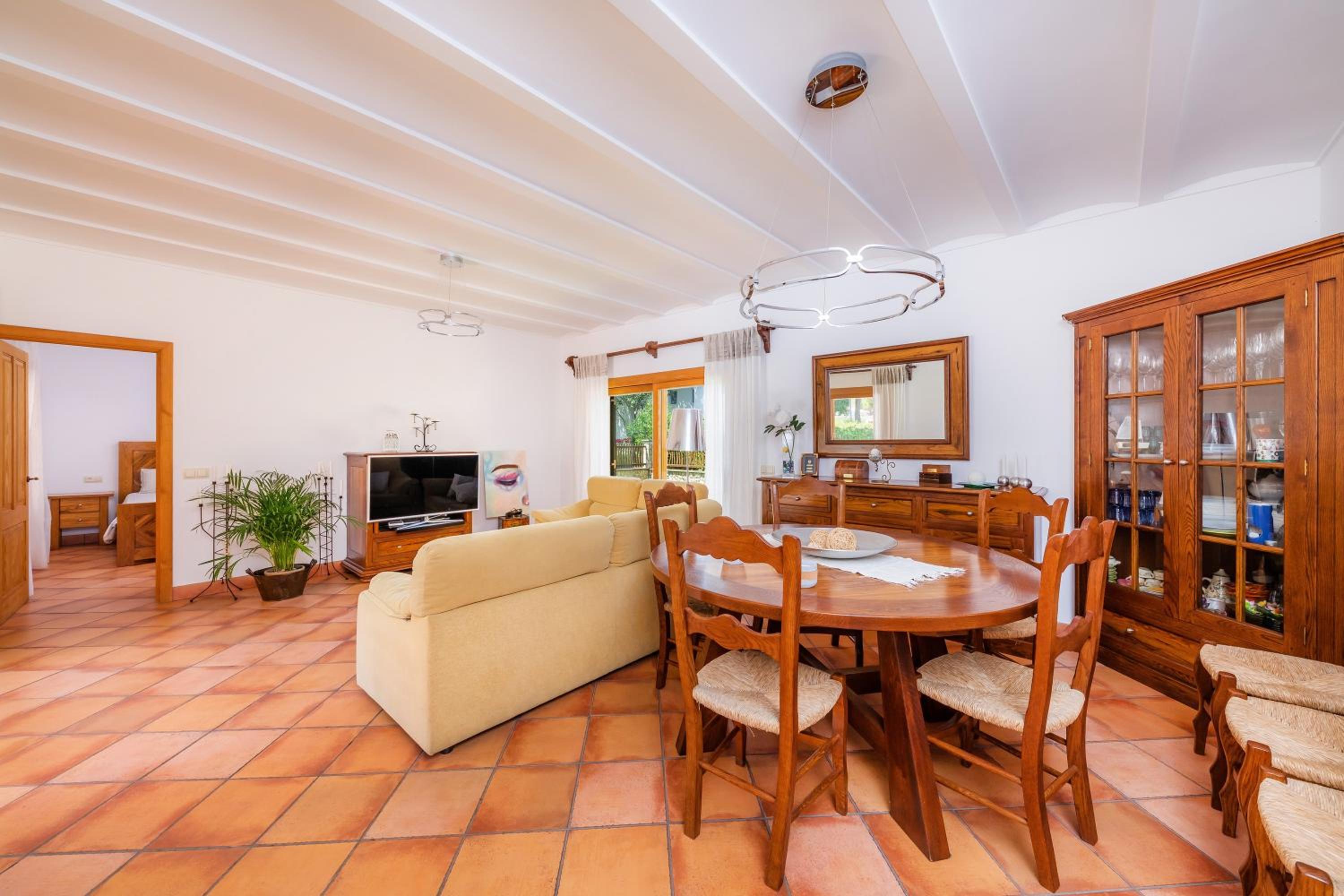 Villa with Garden View - Photo 35