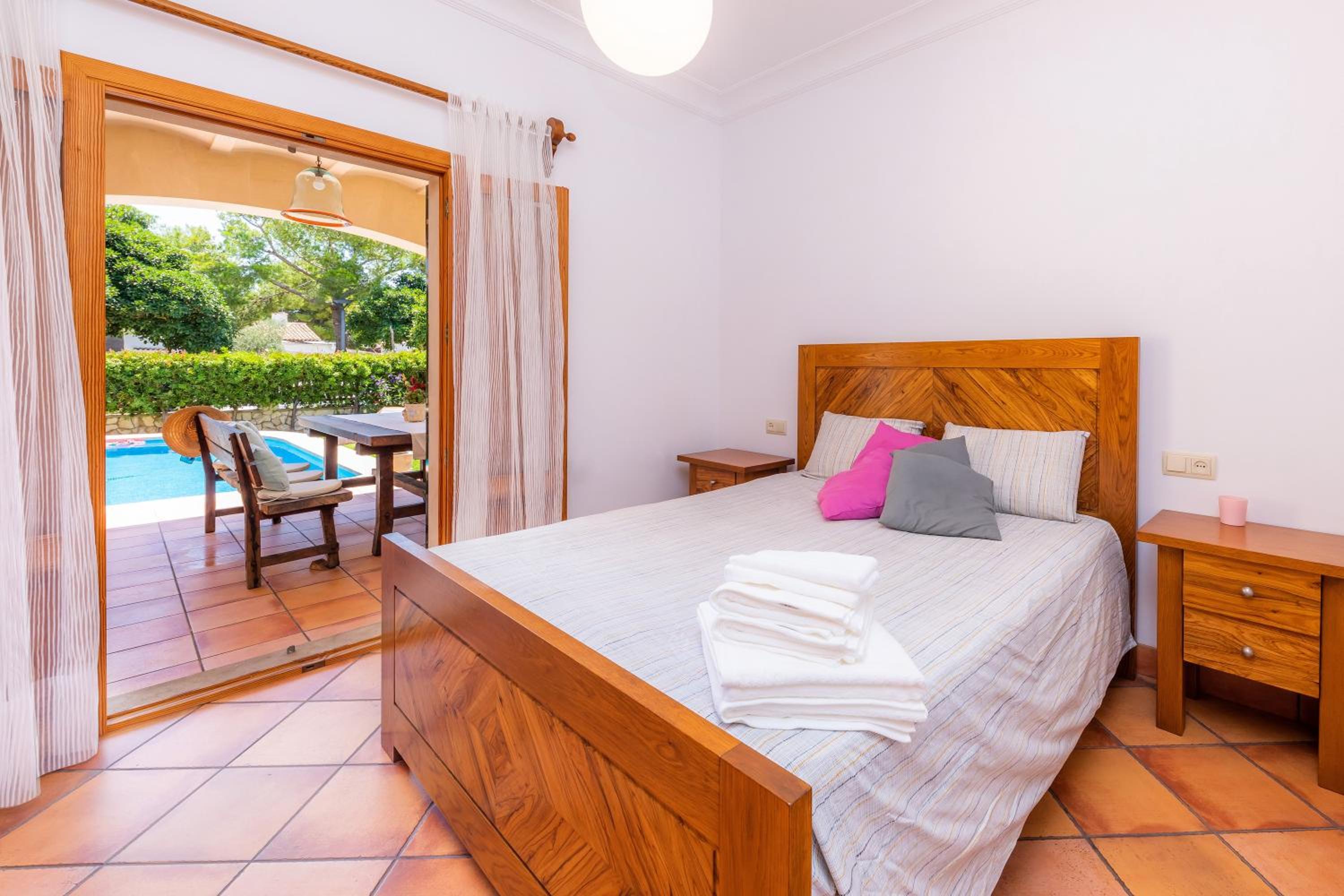 Villa with Garden View - Photo 18