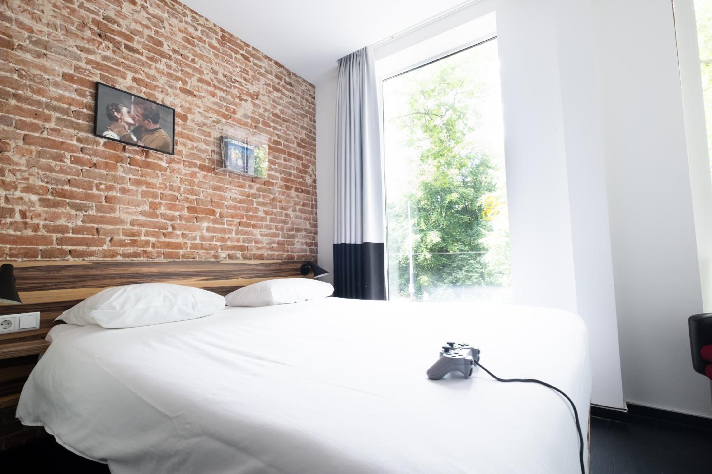 Large Double Room