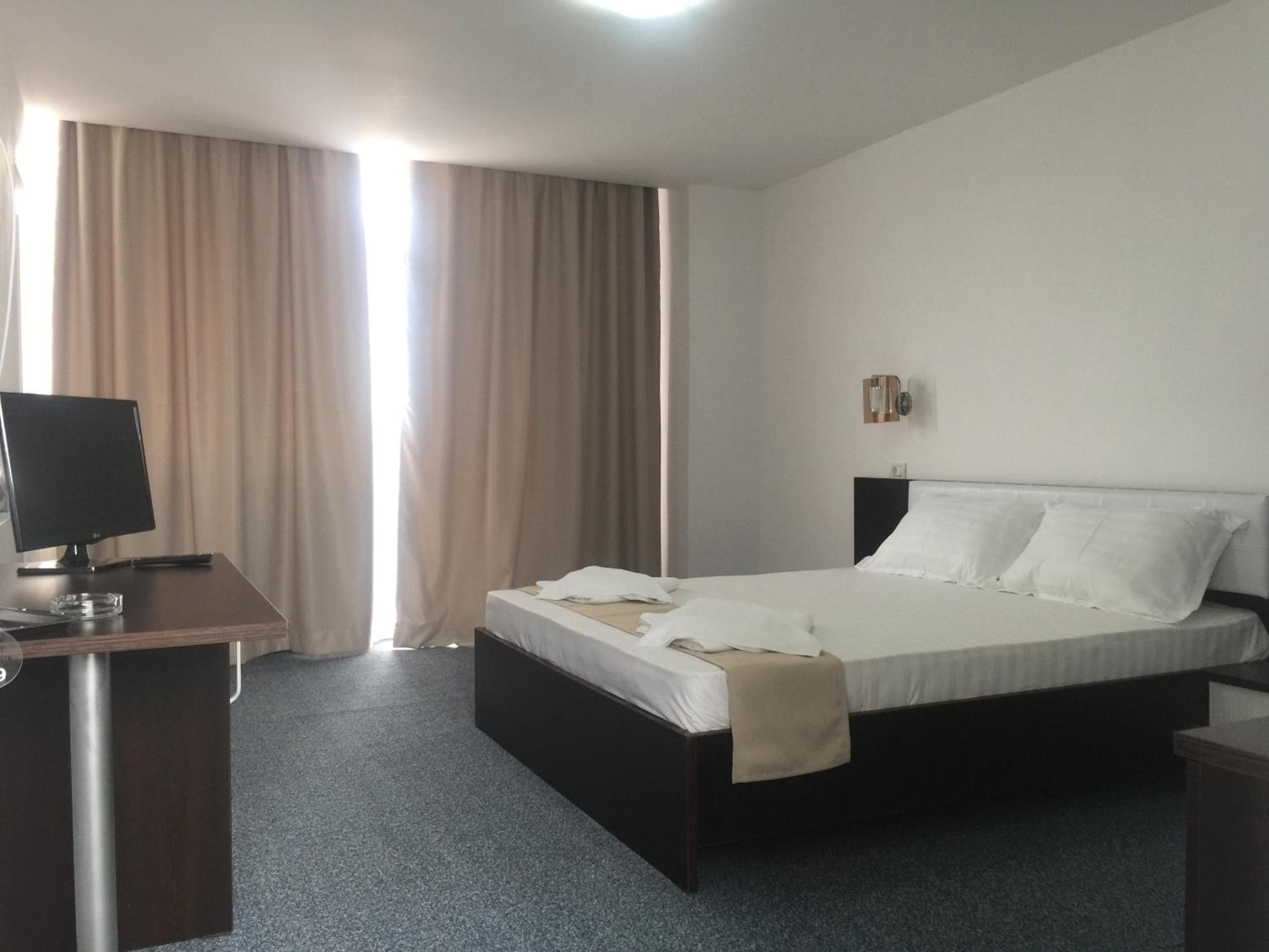 Economy Double Room photo 2