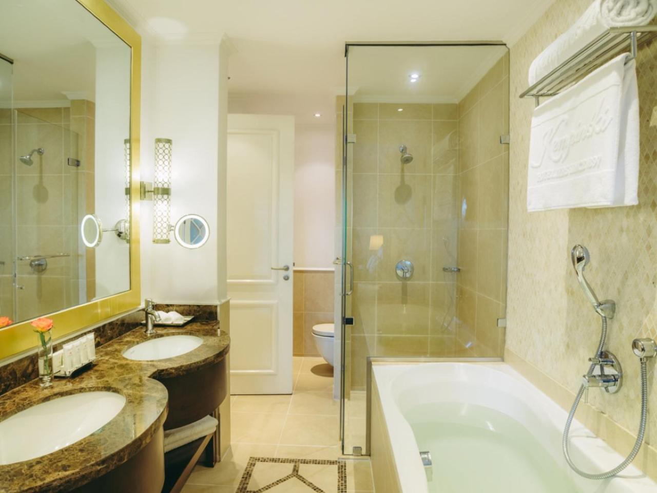 Deluxe Twin Room photo 3
