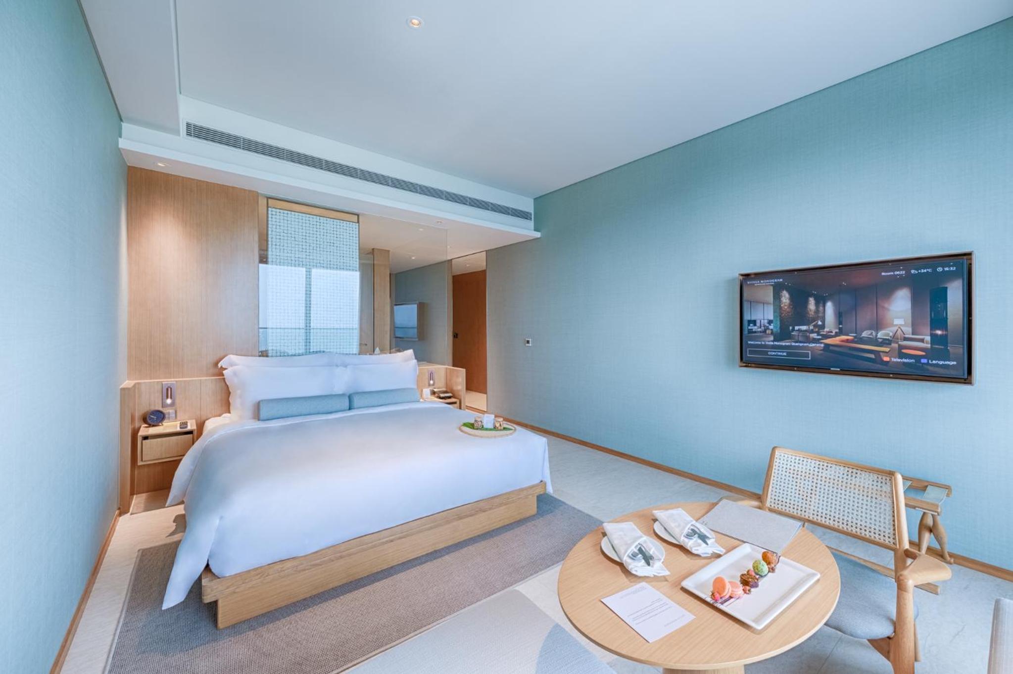 Premier Deluxe Double Ocean View - Mini-bar included once per stay, Daily Guest Activities - Photo 6