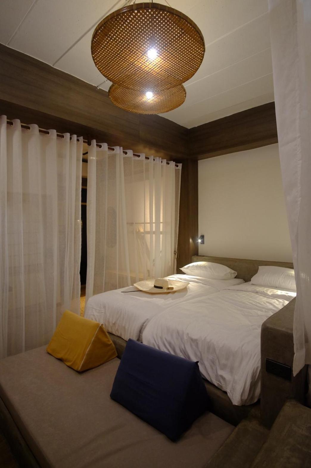 Deluxe Double or Twin Room photo 2