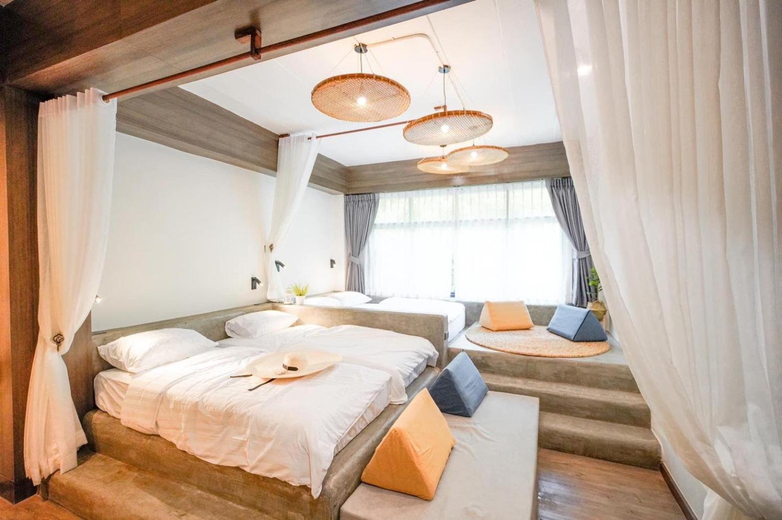 Deluxe Double or Twin Room photo 1