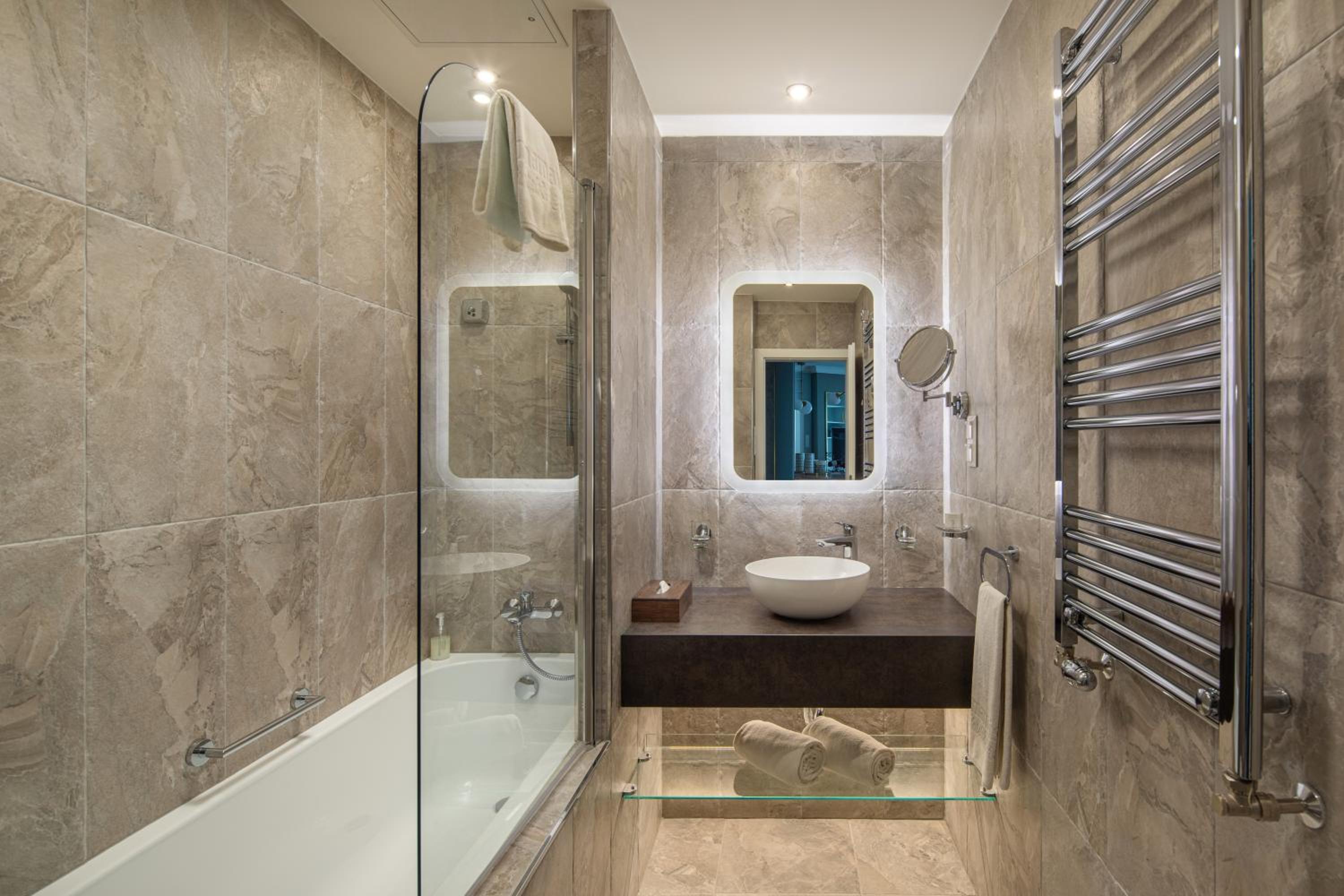 Grand Deluxe Suite - Photo 4