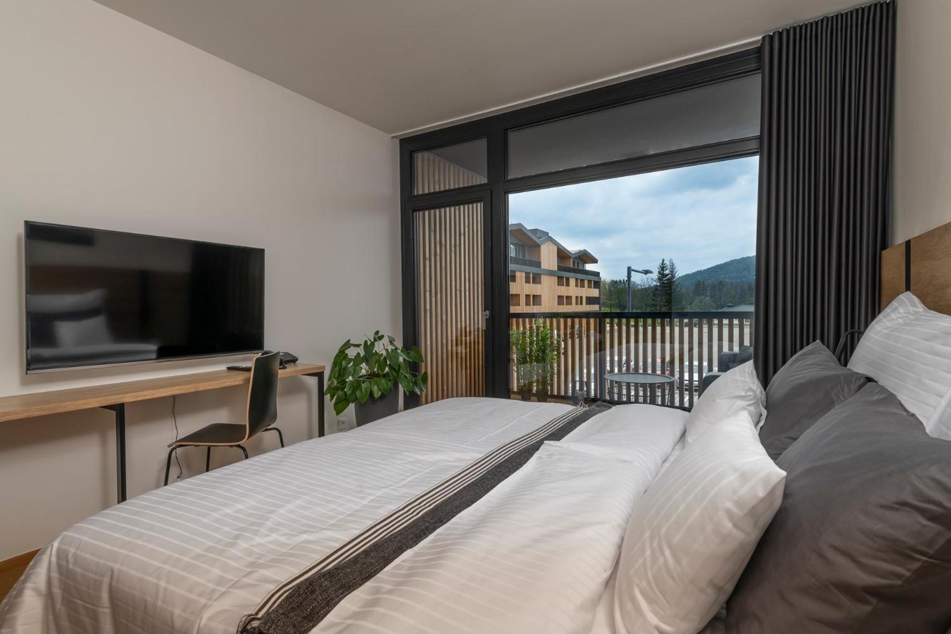 Double or Twin Room with Spa Access - Photo 1
