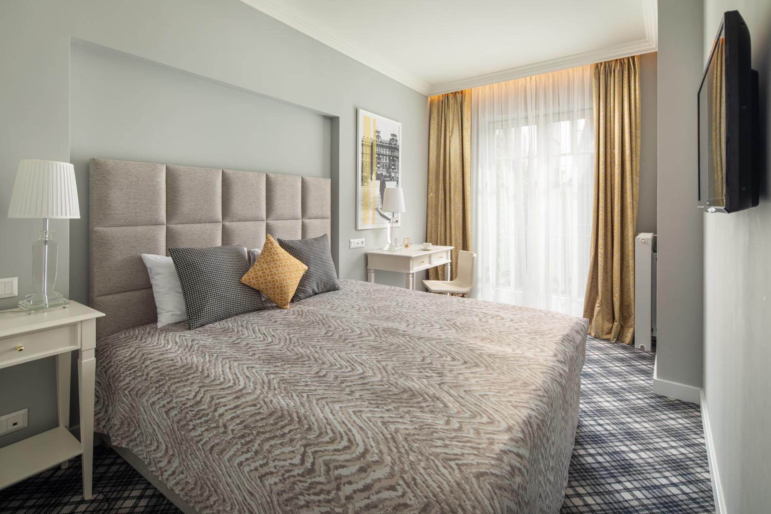 Grand Deluxe Suite - Photo 3