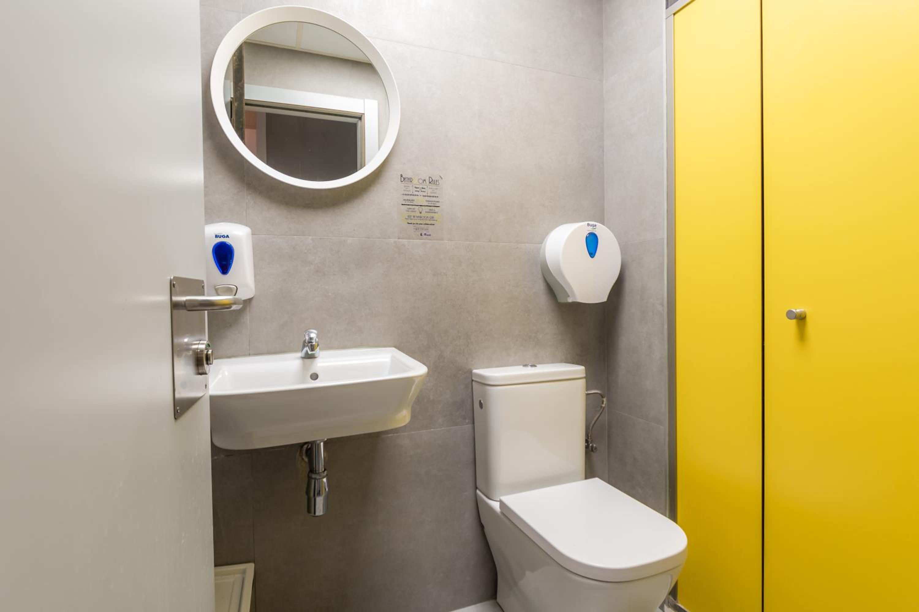 Single Room photo 3