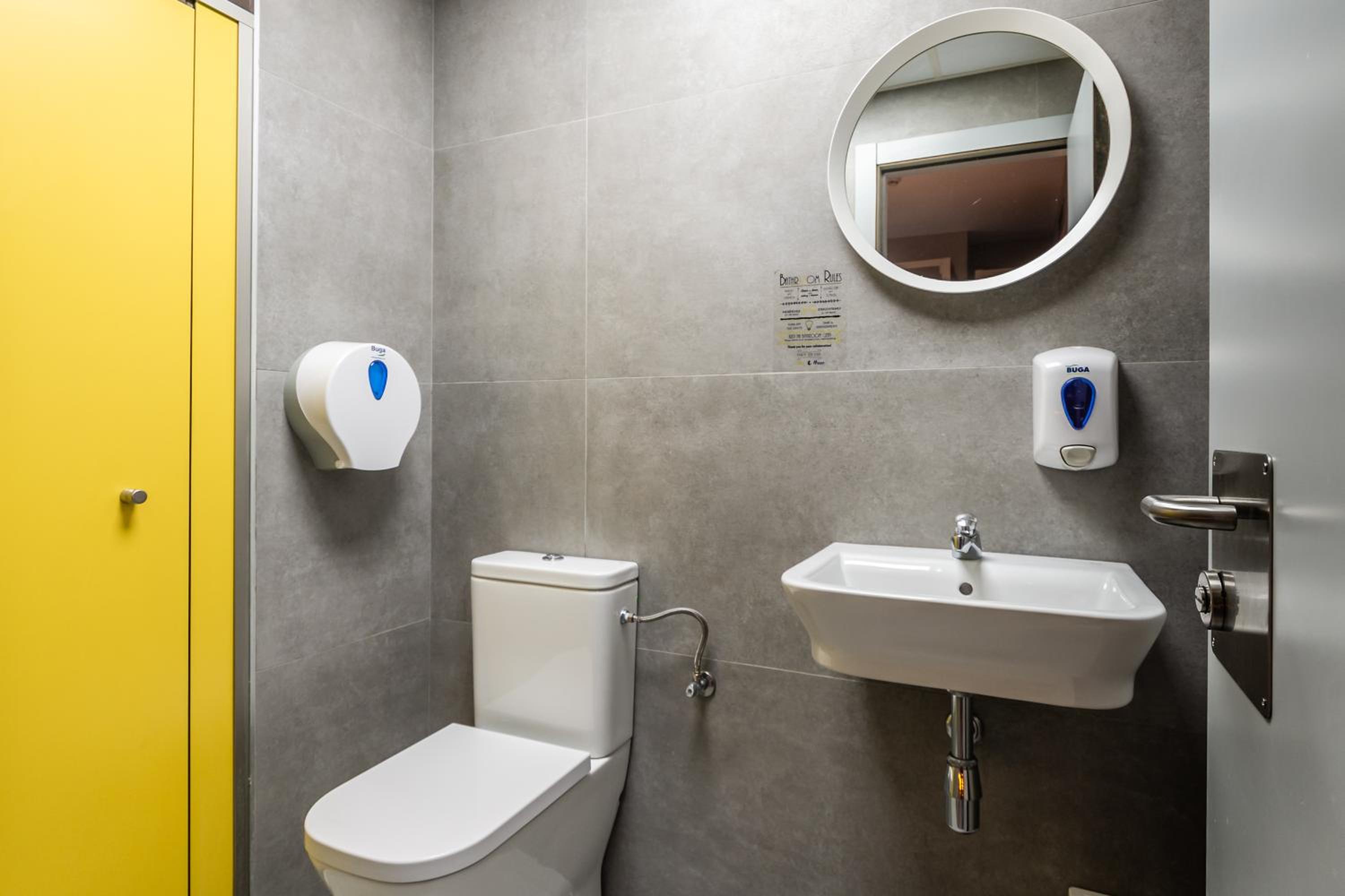Economy Quadruple Room
