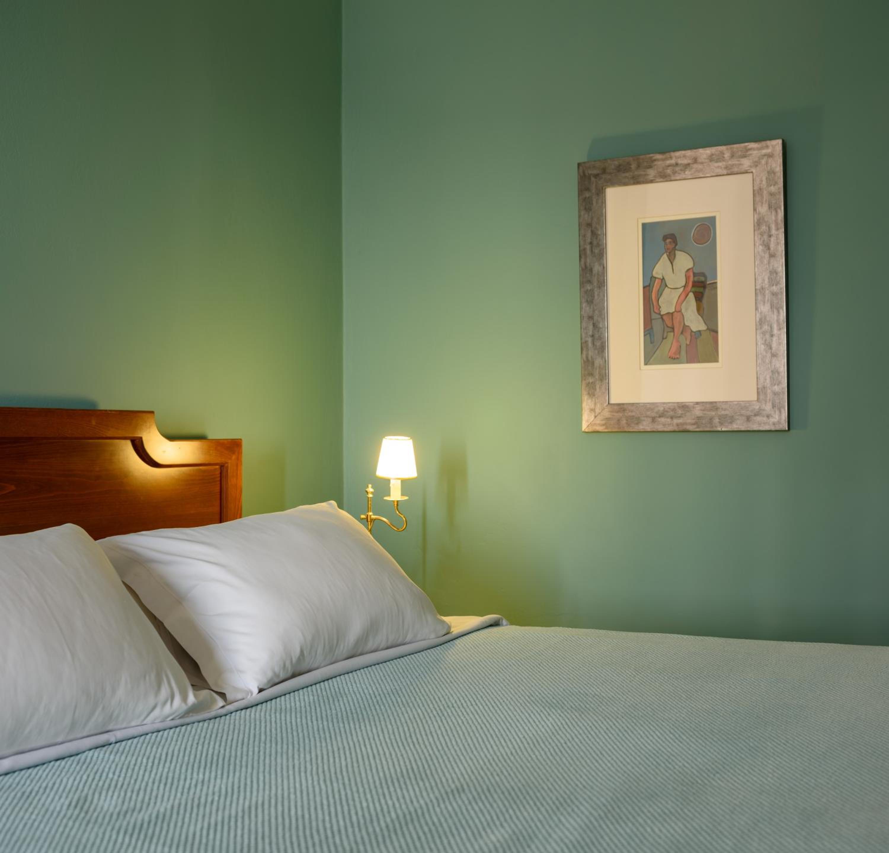 Double or Twin Room - Photo 13