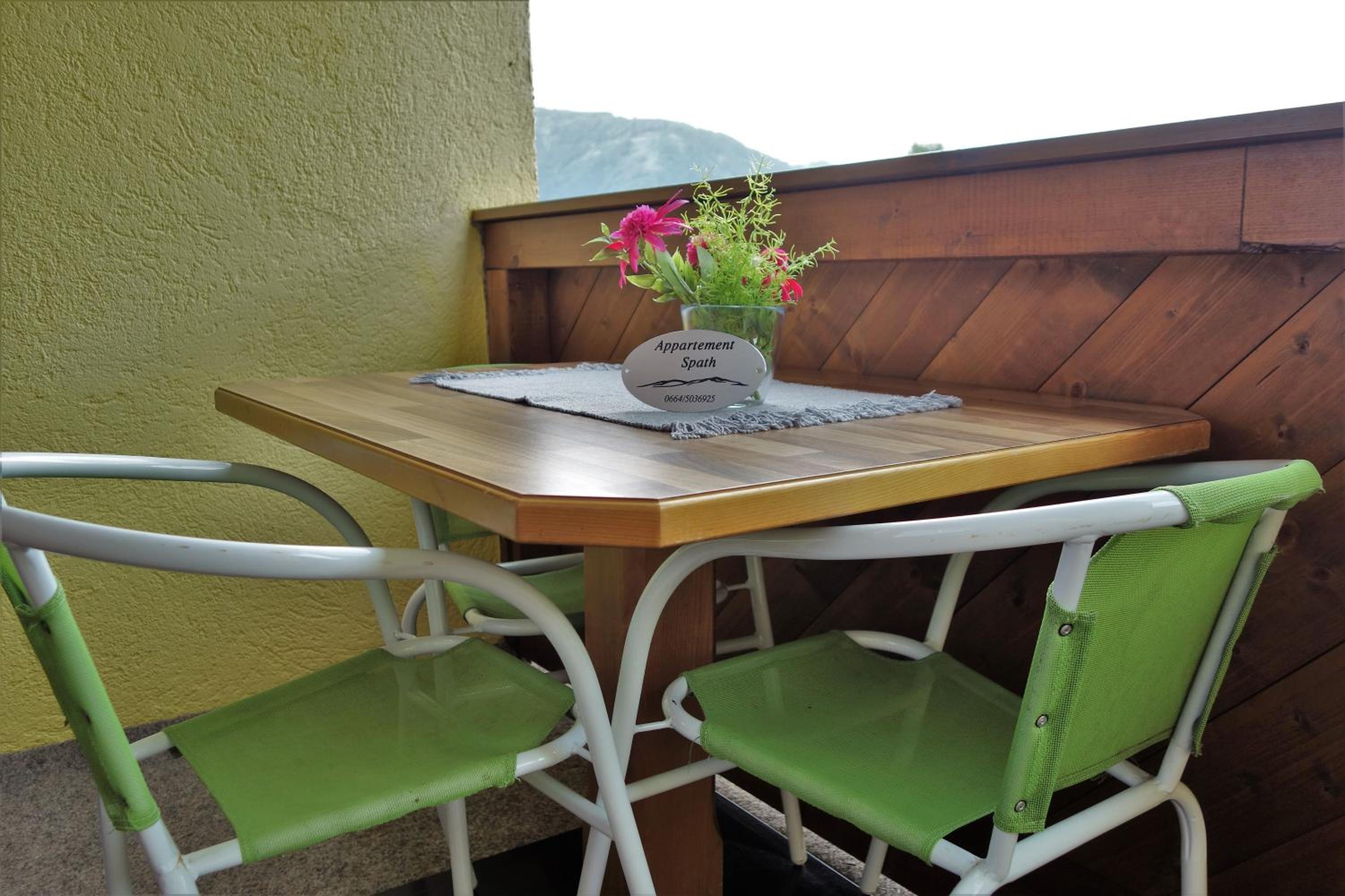Apartment with Mountain View photo 3