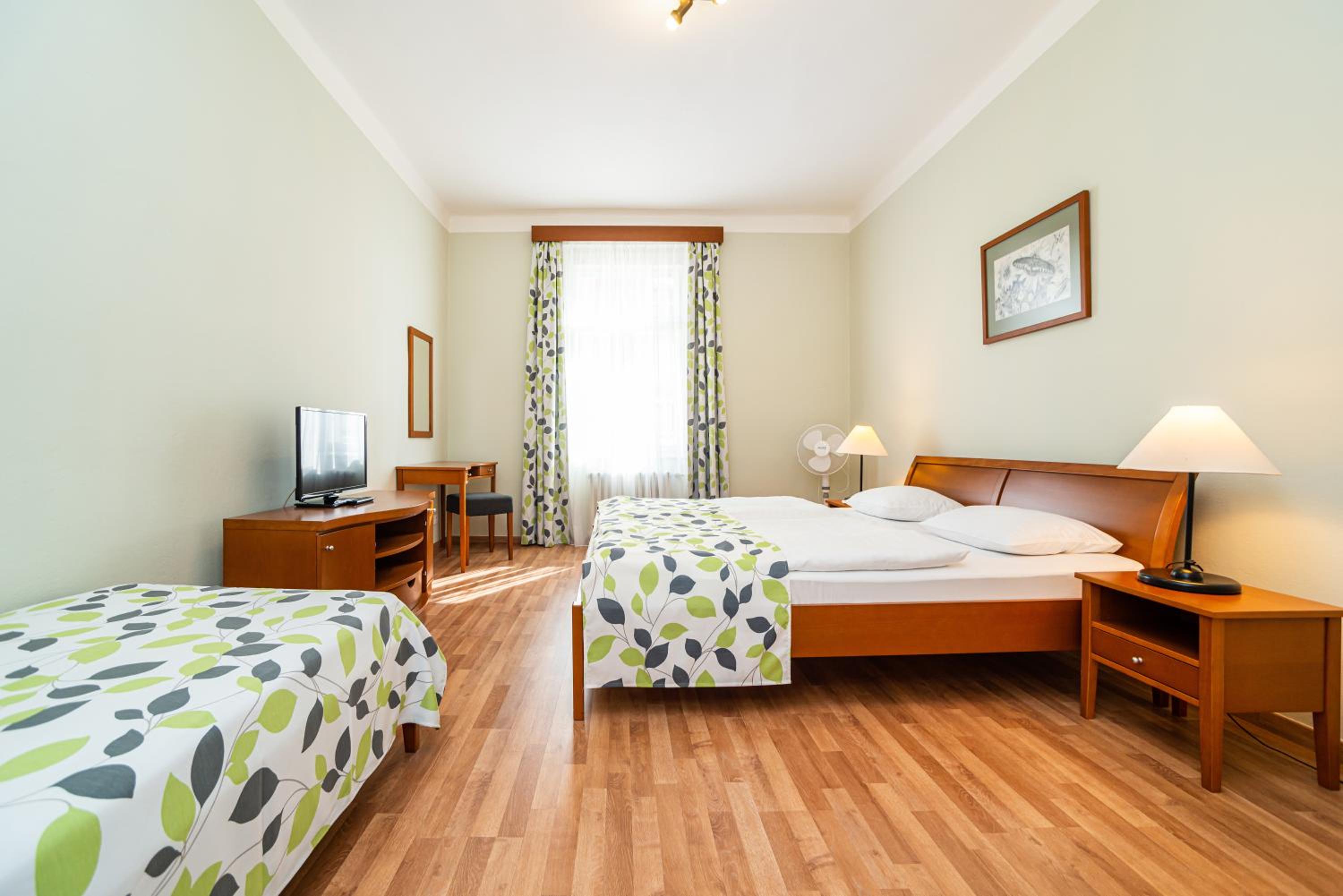 One-Bedroom Triple Apartment