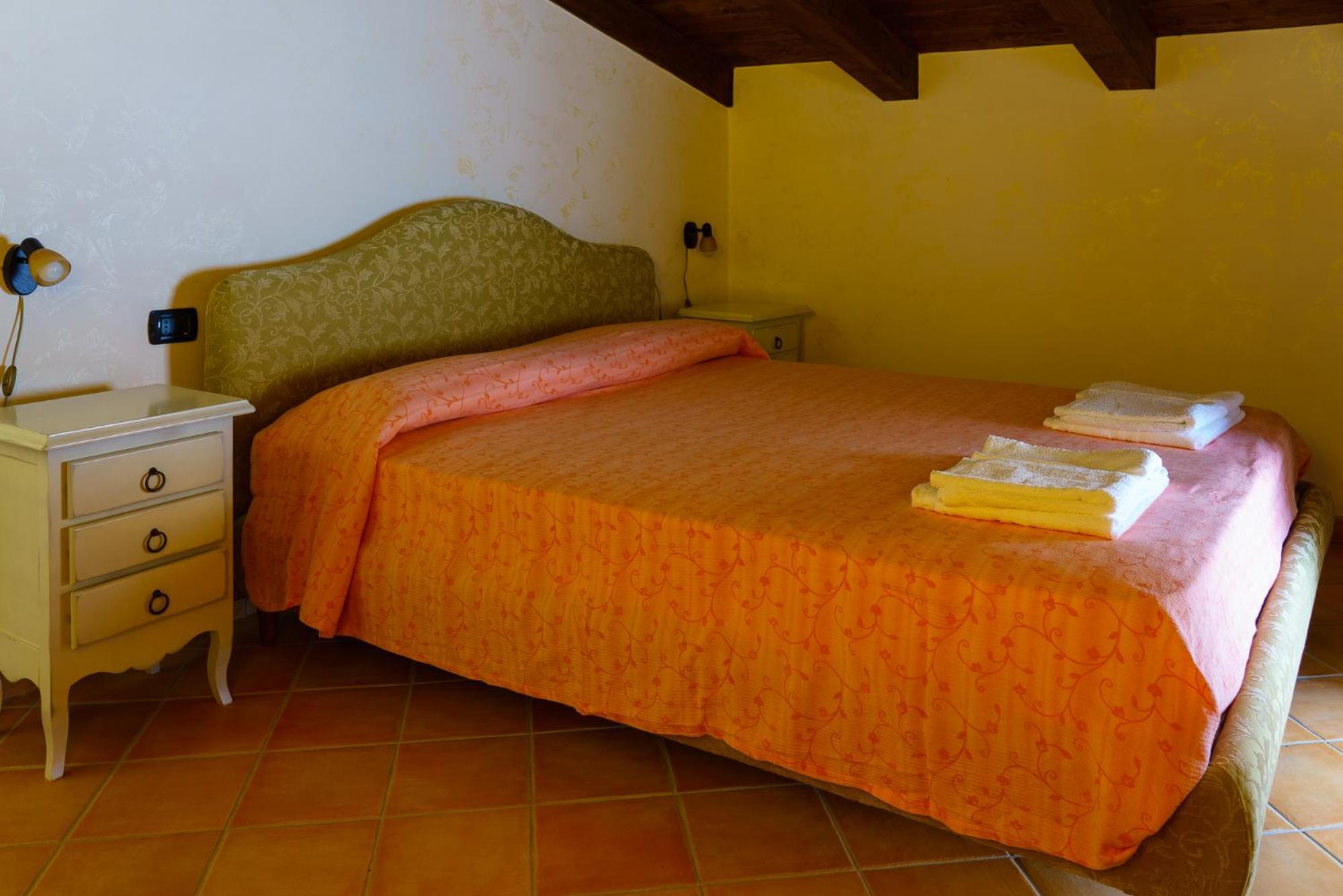 Double Room - Photo 1