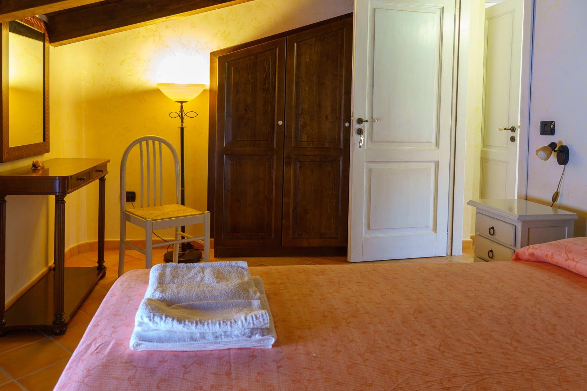 Quadruple Room - Photo 4