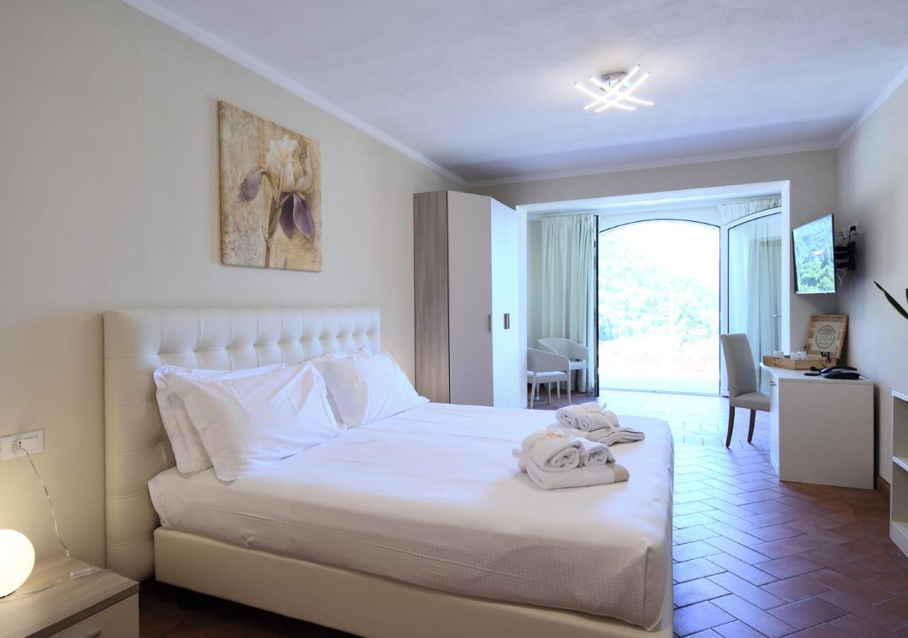 Double Room with Lake View