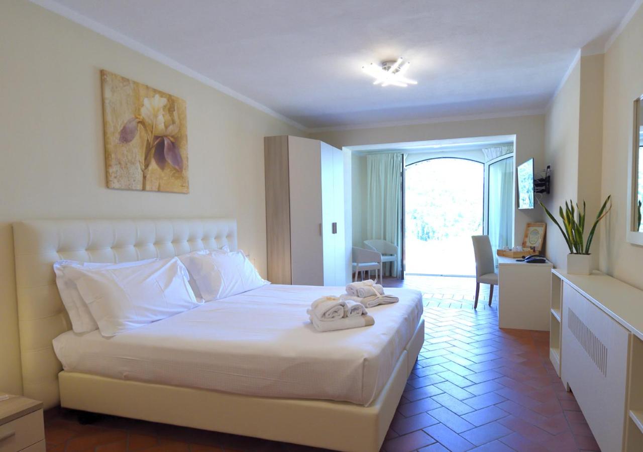 Double Room with Lake View