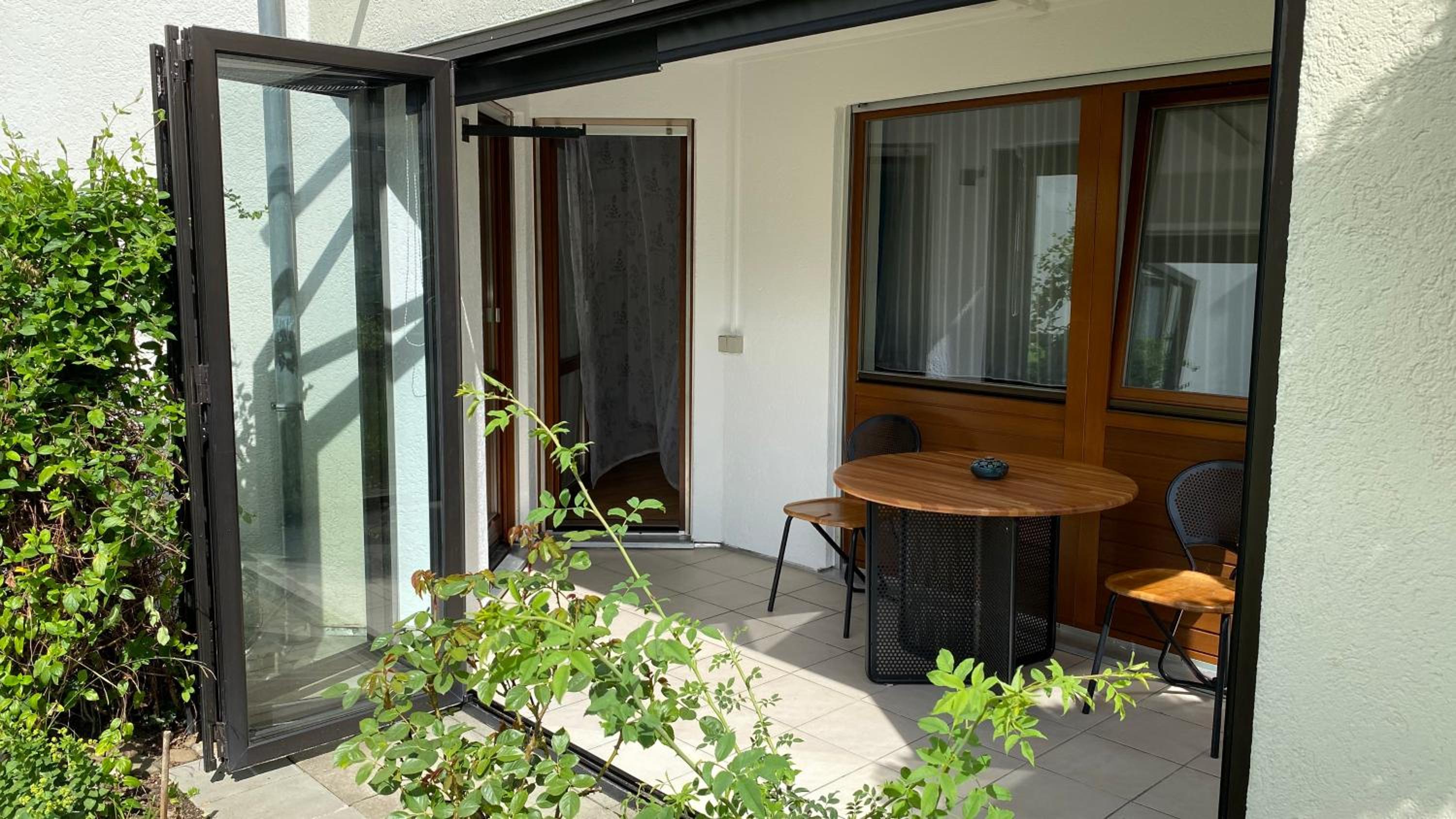 Apartment with Terrace - Photo 24