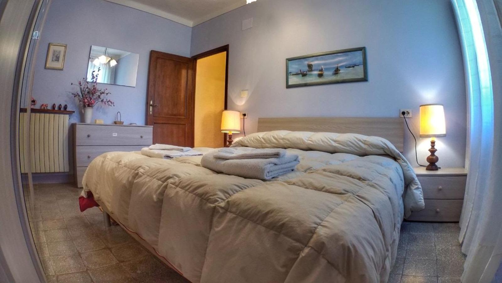 Double Room with Private Bathroom - Photo 3