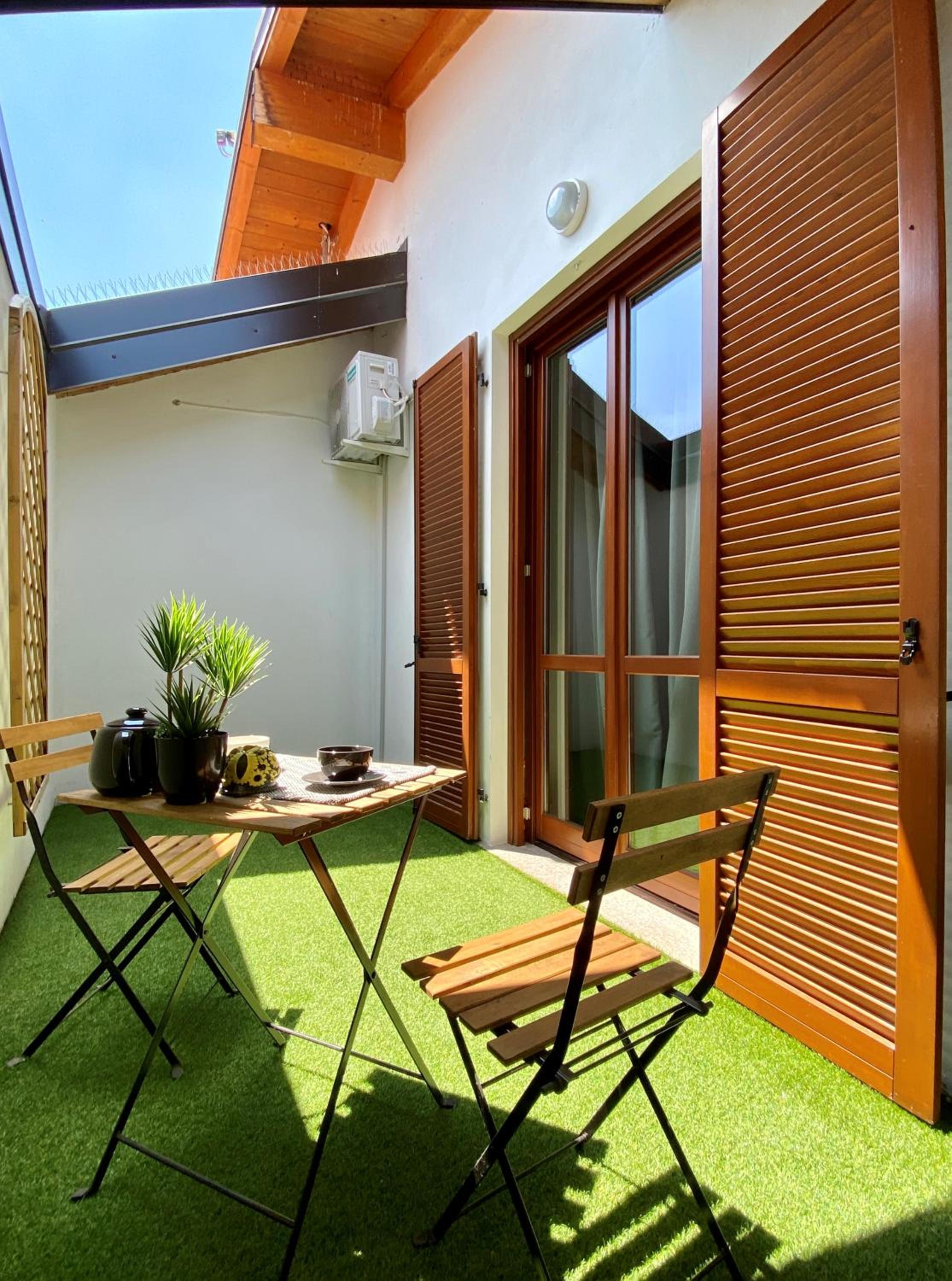 One-Bedroom Apartment with Balcony photo 3
