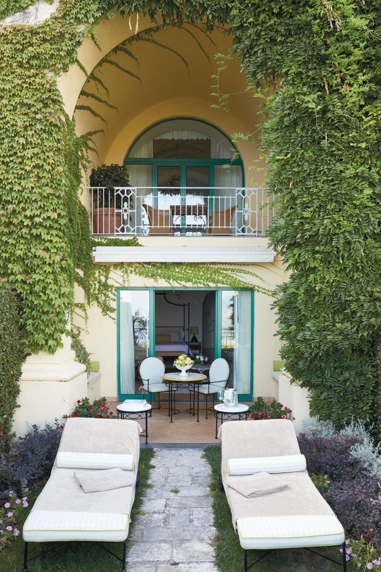Suite with Sea View and Garden