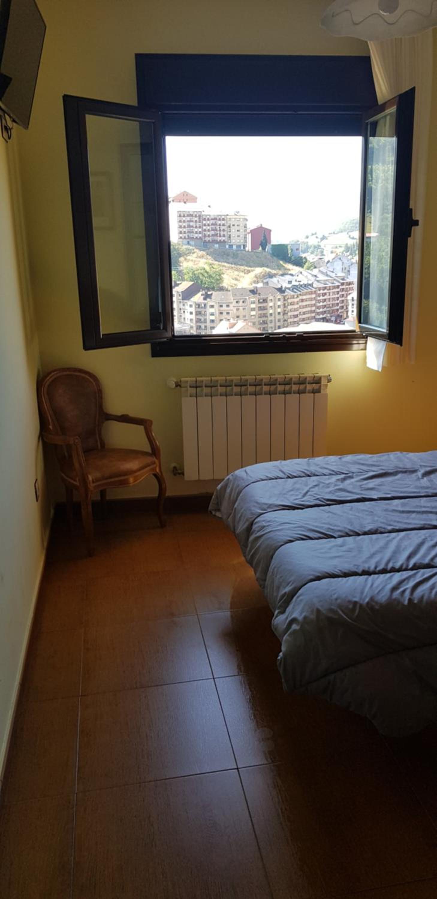 Habitación Individual Estándar con Vista a la Montaña