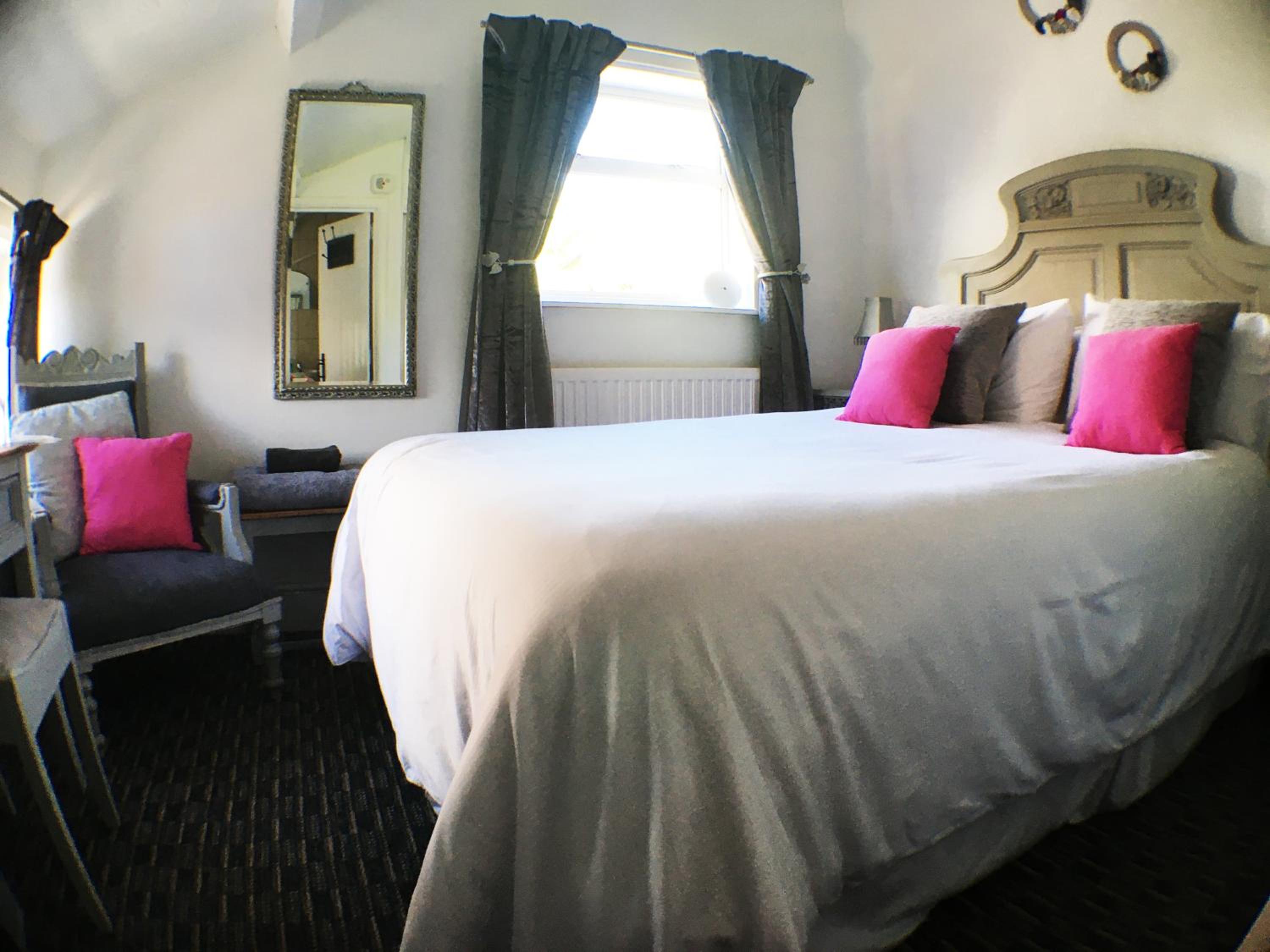 Small Double Room - Photo 1