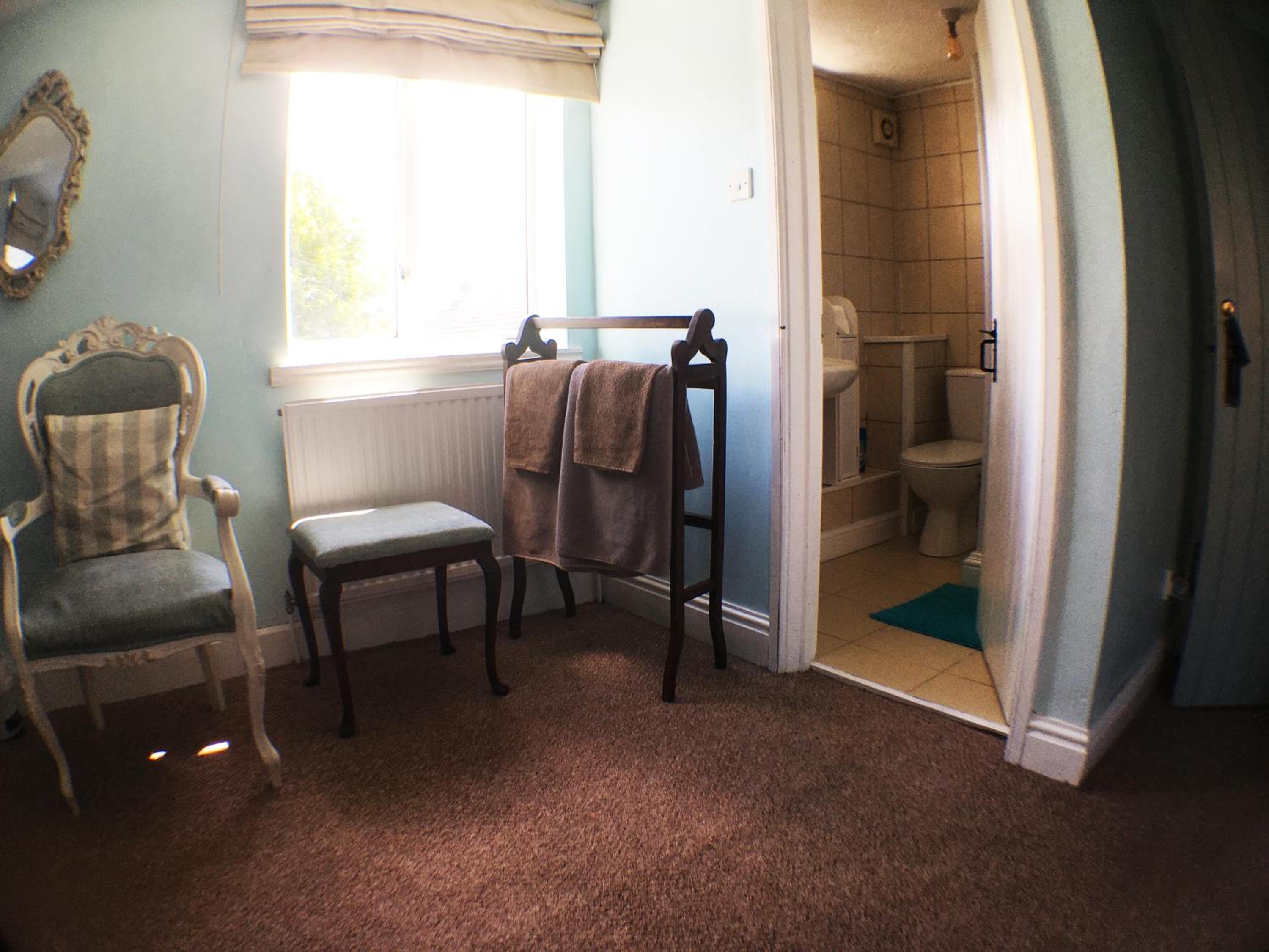 Superior Double or Twin Room - Photo 10