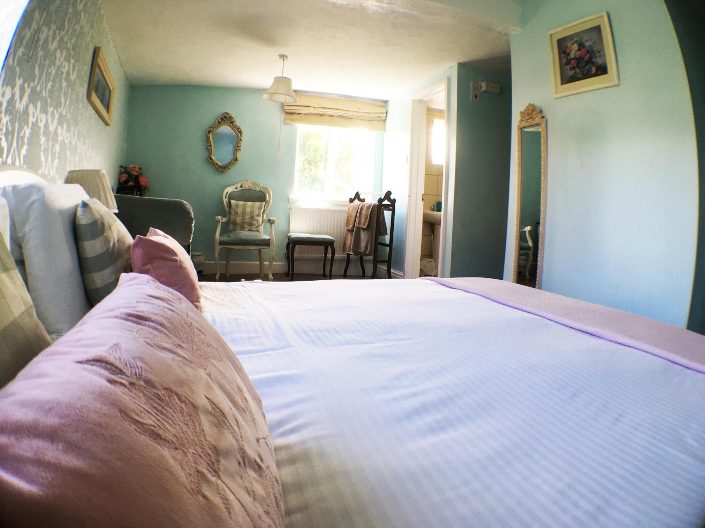 Superior Double or Twin Room - Photo 8