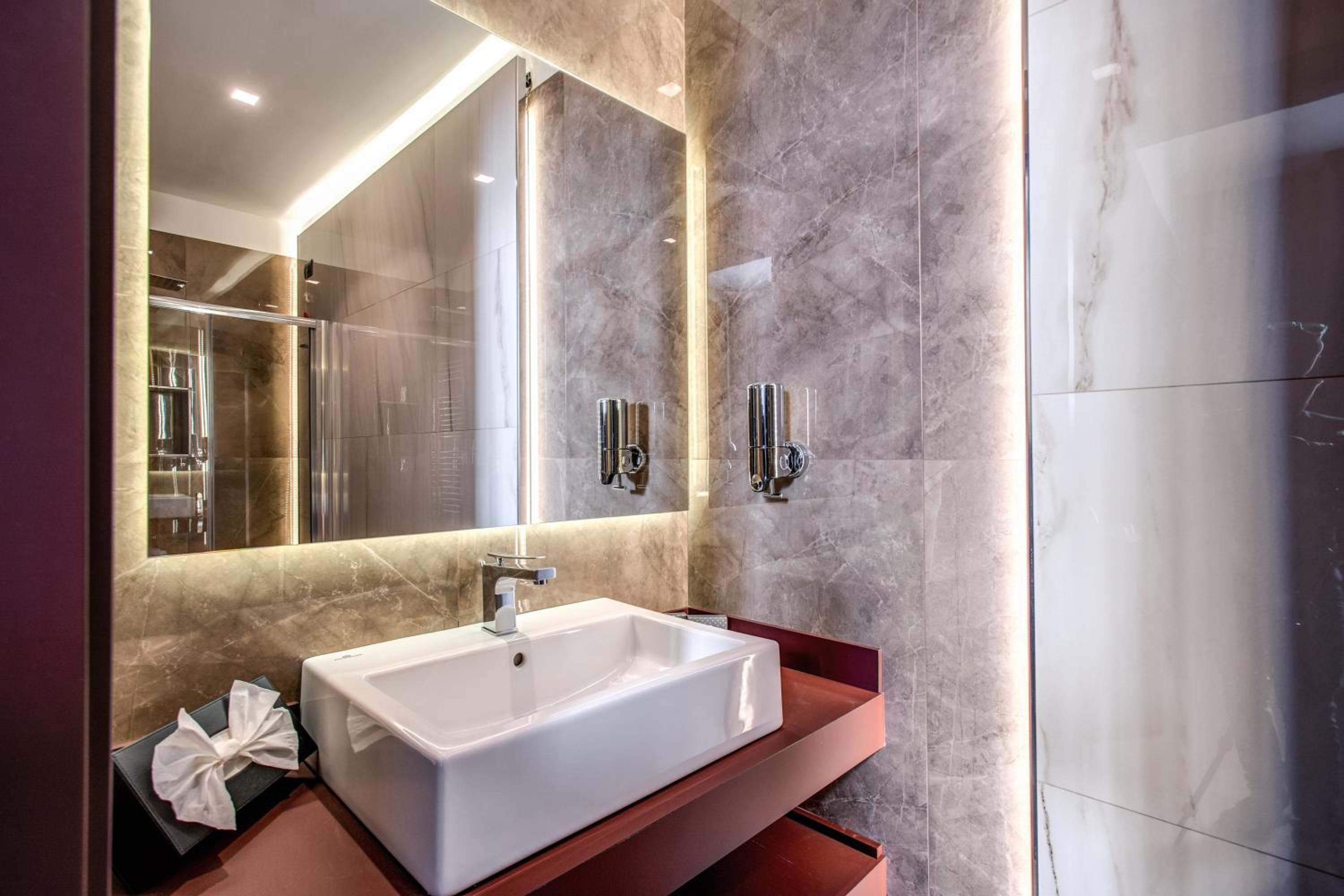 Superior Double or Twin Room photo 2