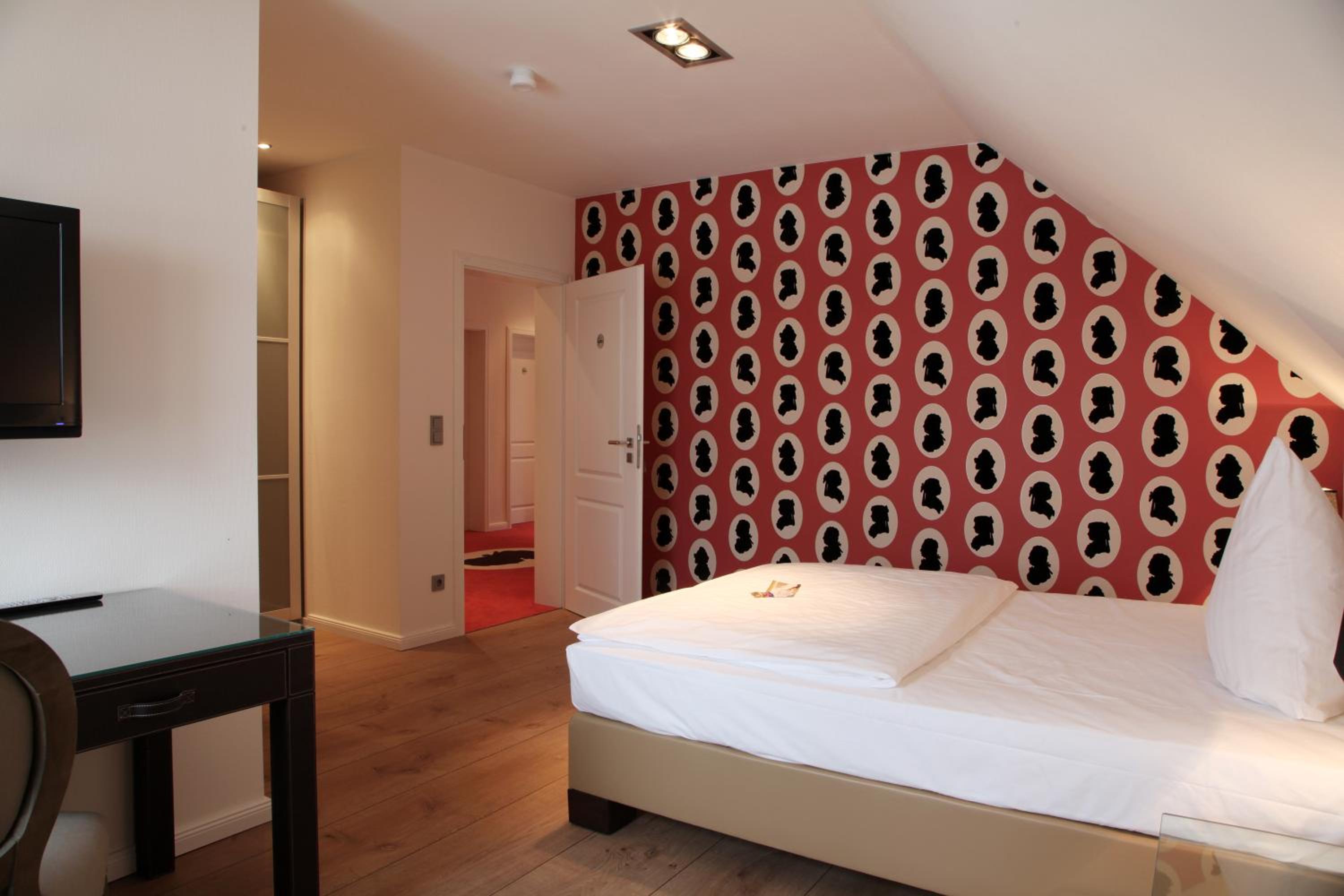 Superior Queen Room - Photo 1