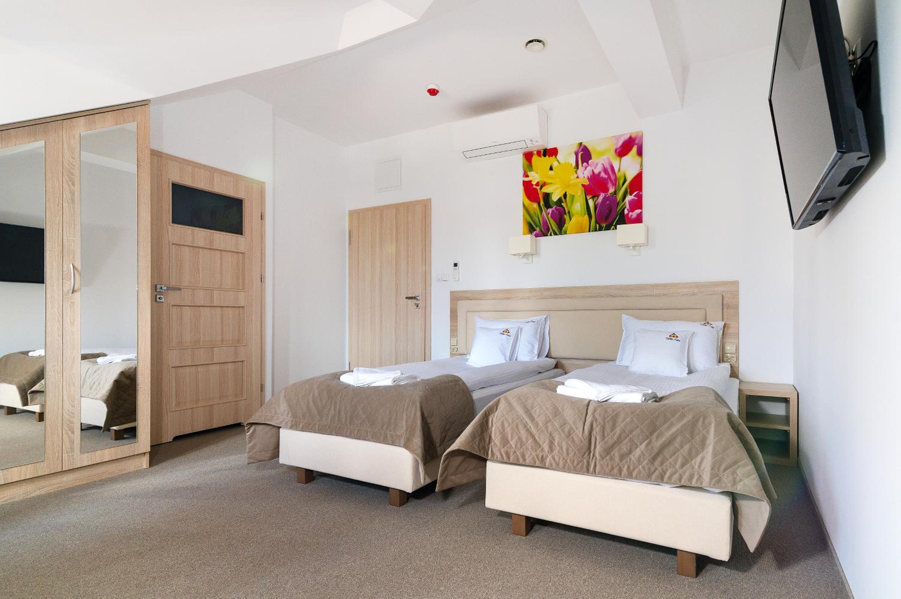 Double Room - Photo 4