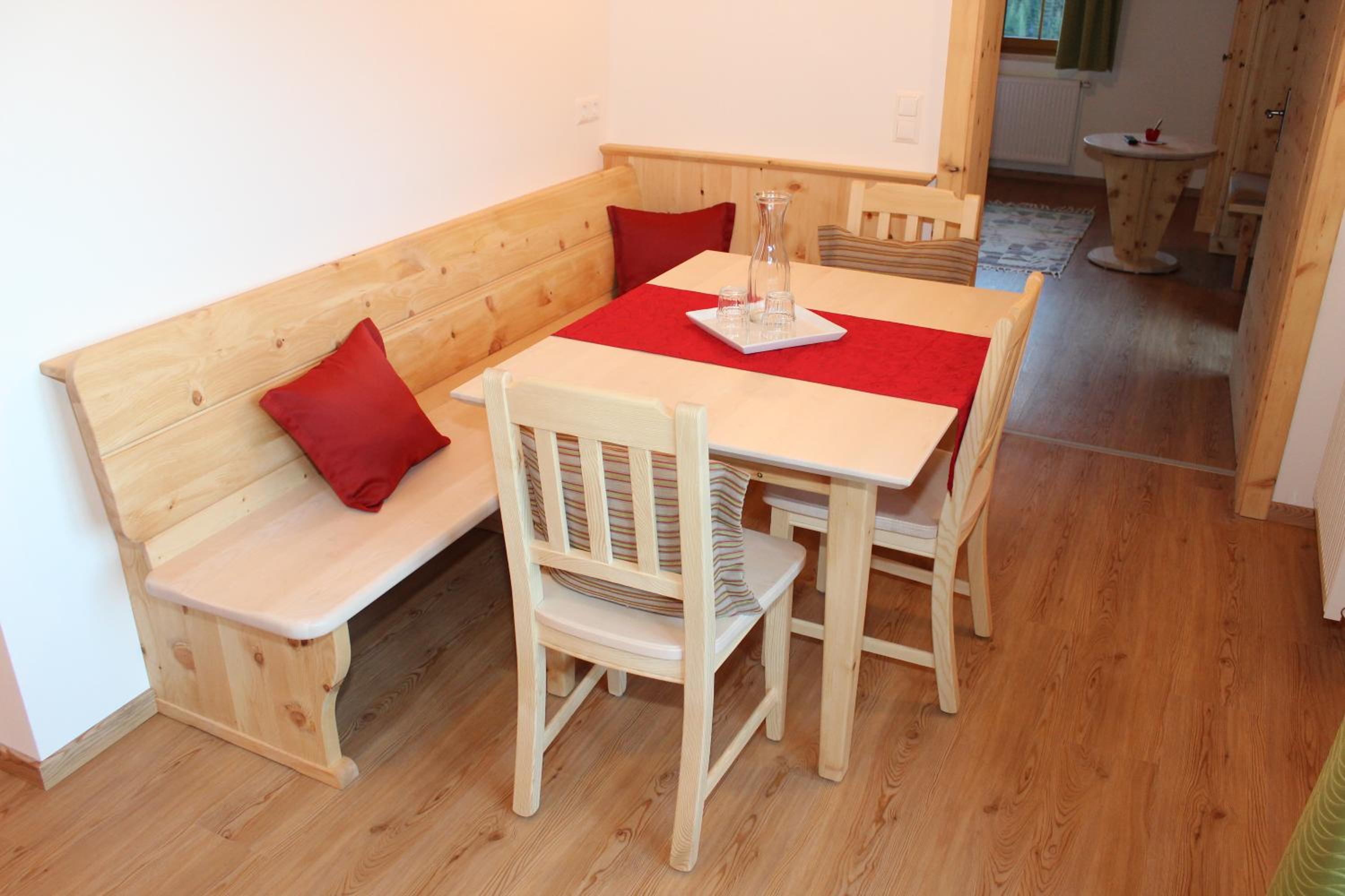 One-Bedroom Apartment with Balcony photo 3
